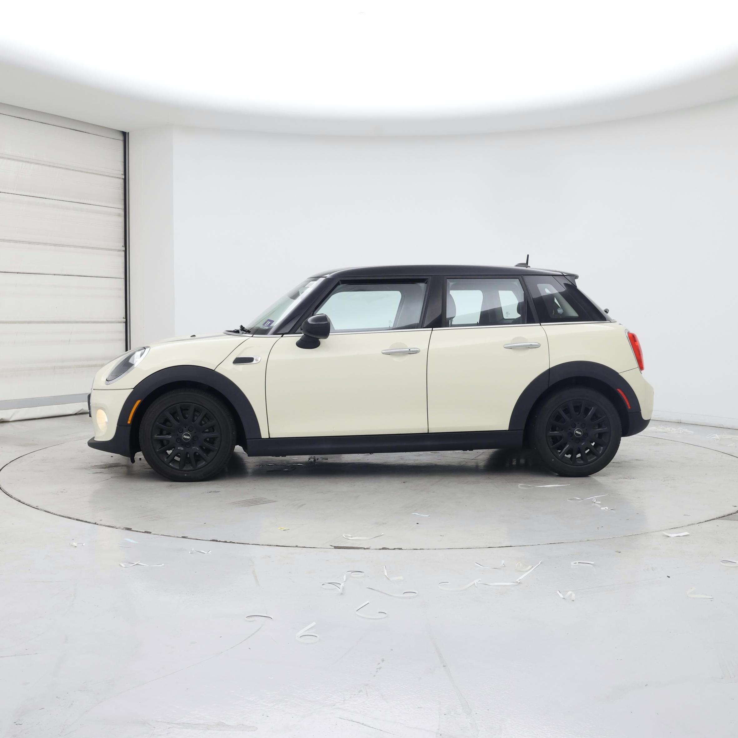 Thumbnail: 2019 MINI Cooper Hardtop - 3