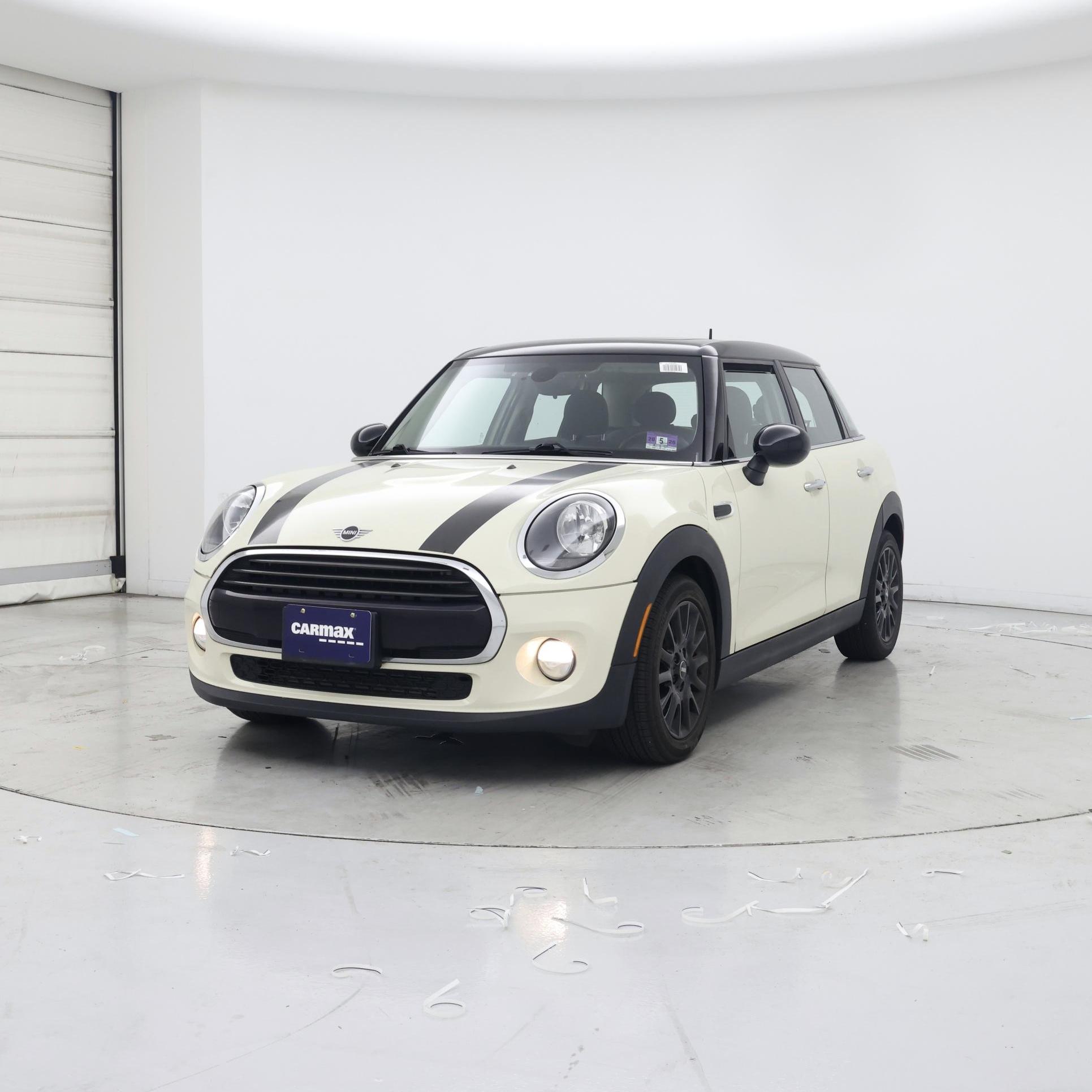 Thumbnail: 2019 MINI Cooper Hardtop - 4