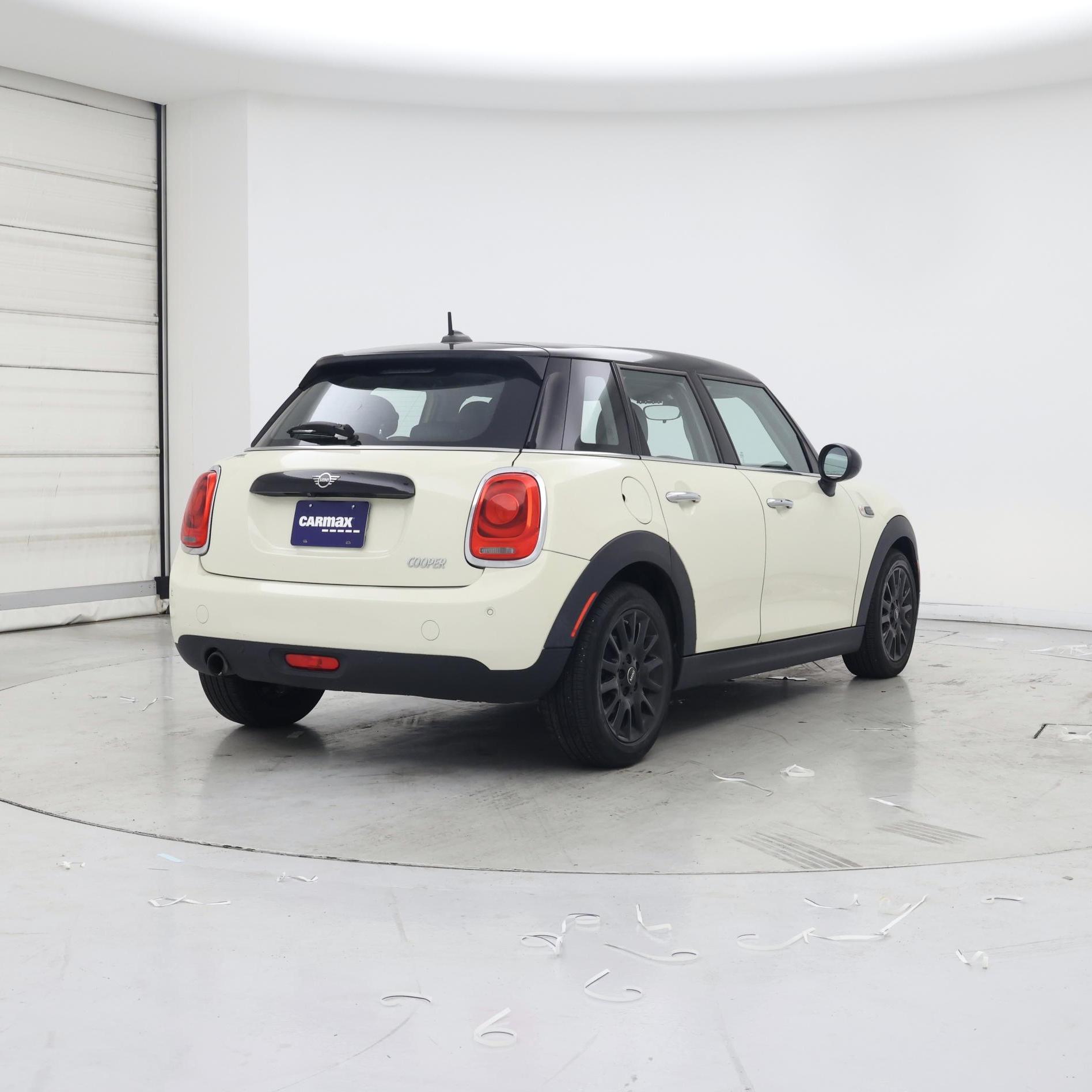 Thumbnail: 2019 MINI Cooper Hardtop - 8