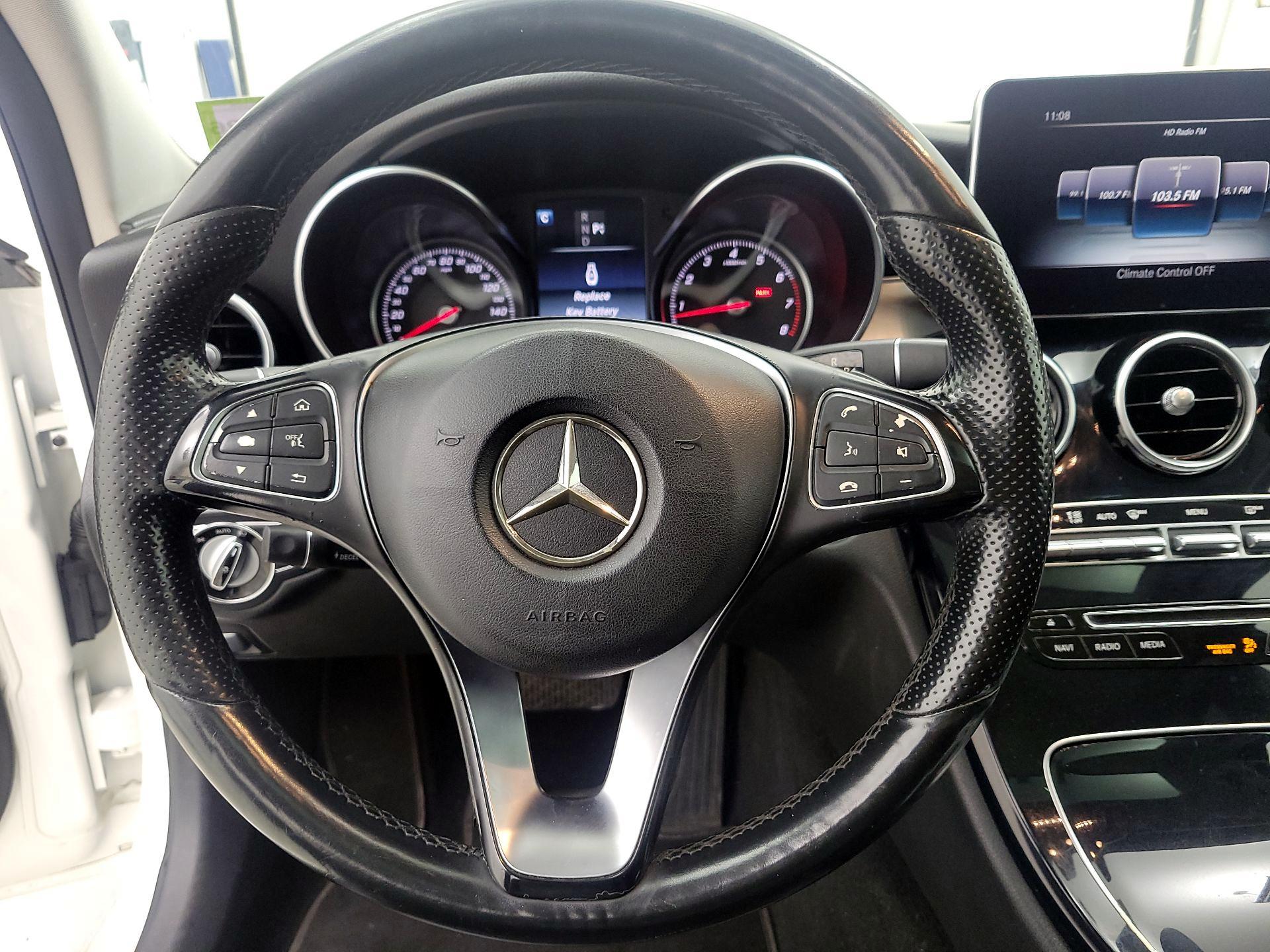 Thumbnail: 2016 Mercedes-Benz C-Class - 10