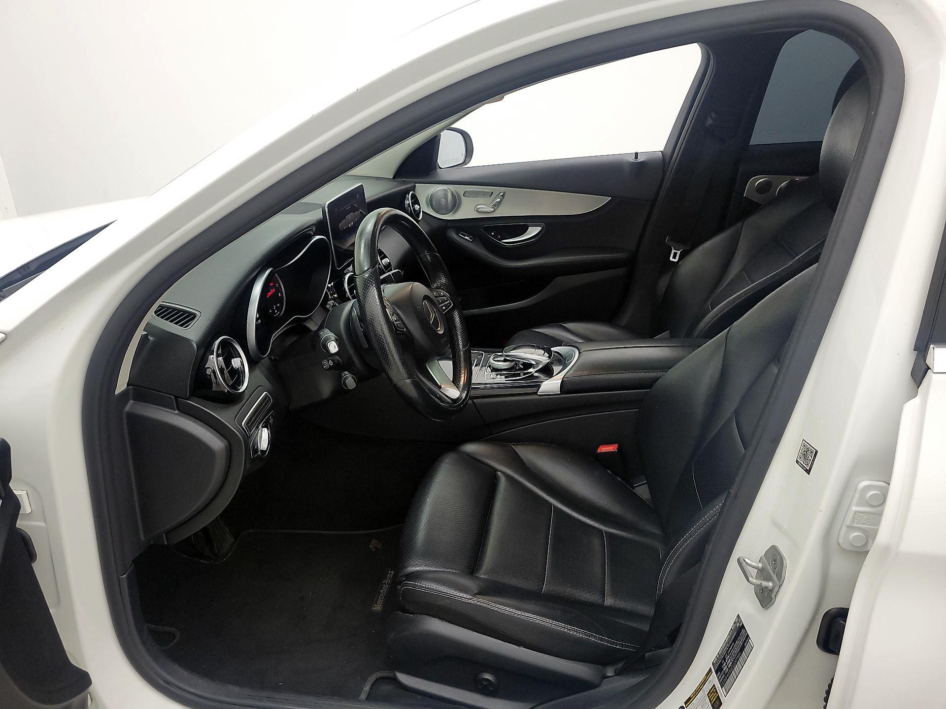 Thumbnail: 2016 Mercedes-Benz C-Class - 11