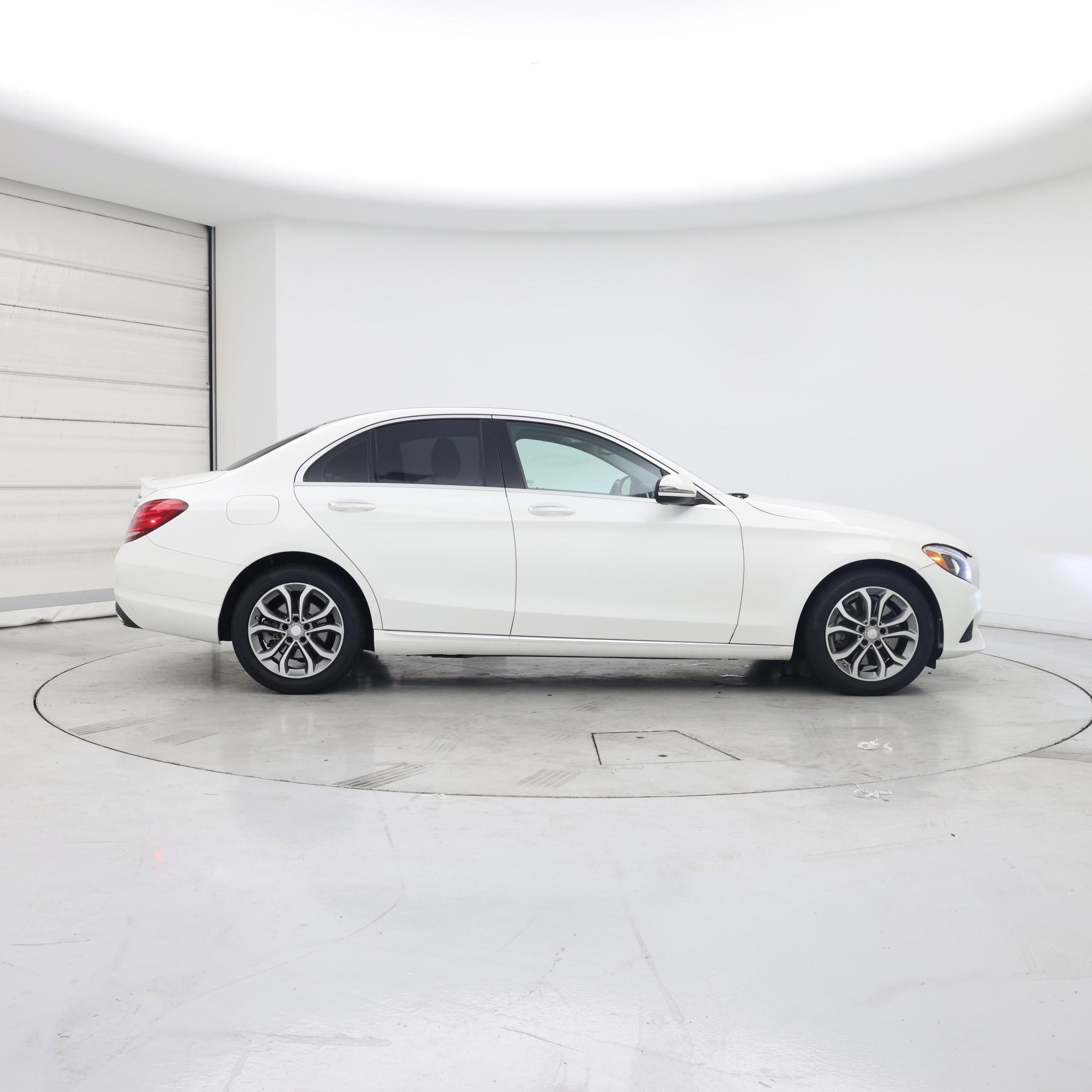 Thumbnail: 2016 Mercedes-Benz C-Class - 7