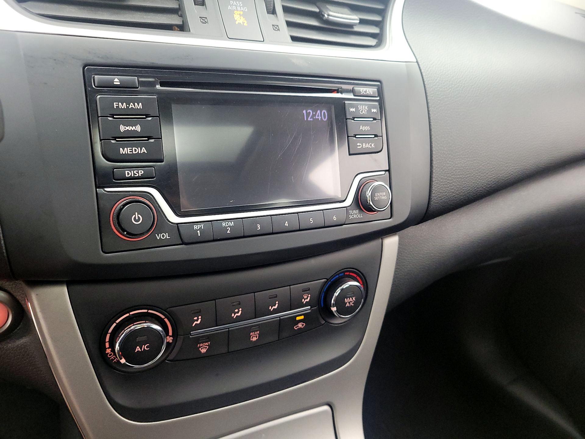 Thumbnail: 2015 Nissan Sentra - 15