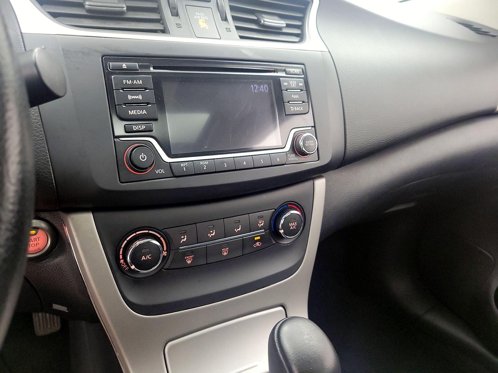 Thumbnail: 2015 Nissan Sentra - 16