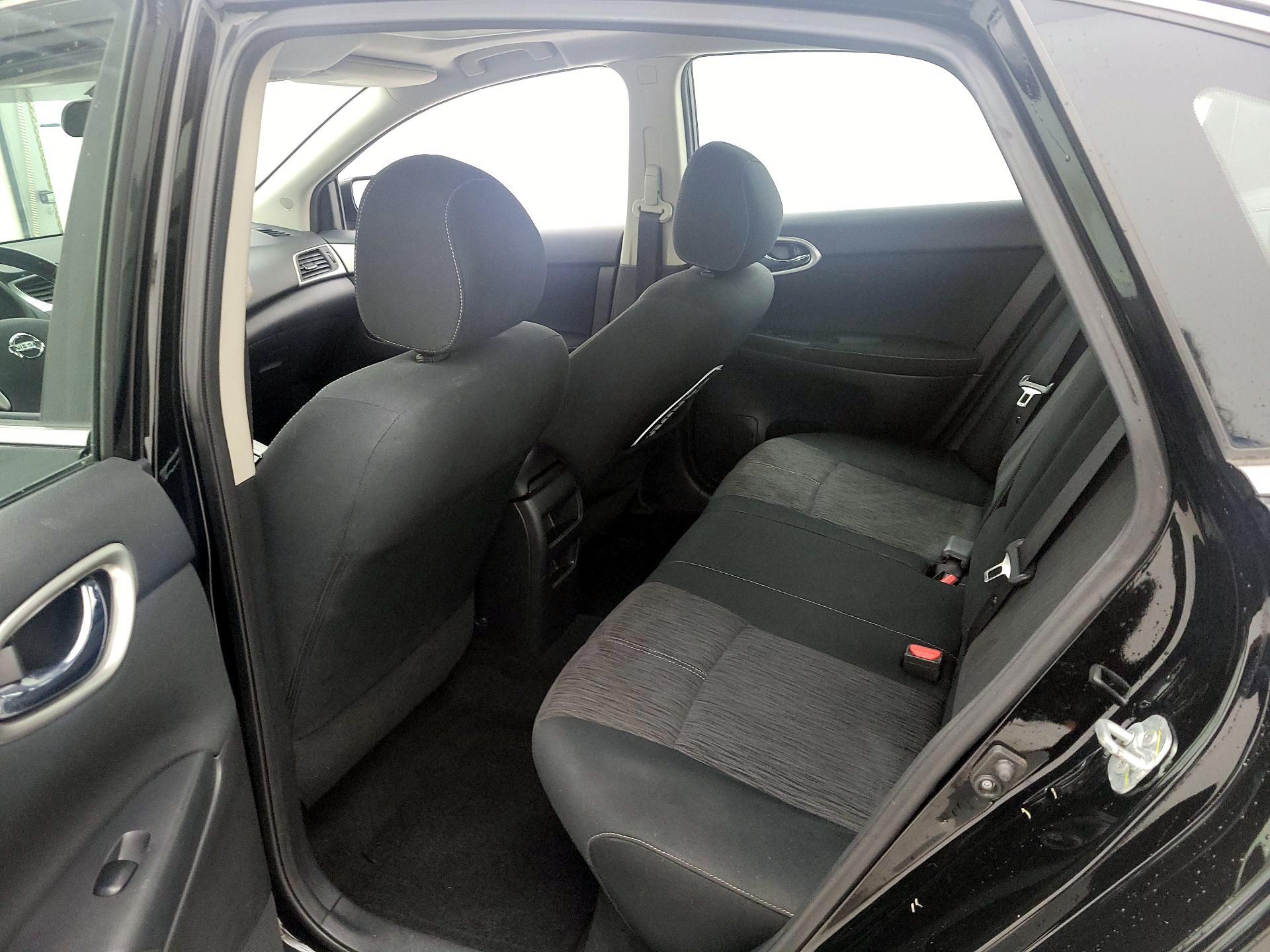 Thumbnail: 2015 Nissan Sentra - 19