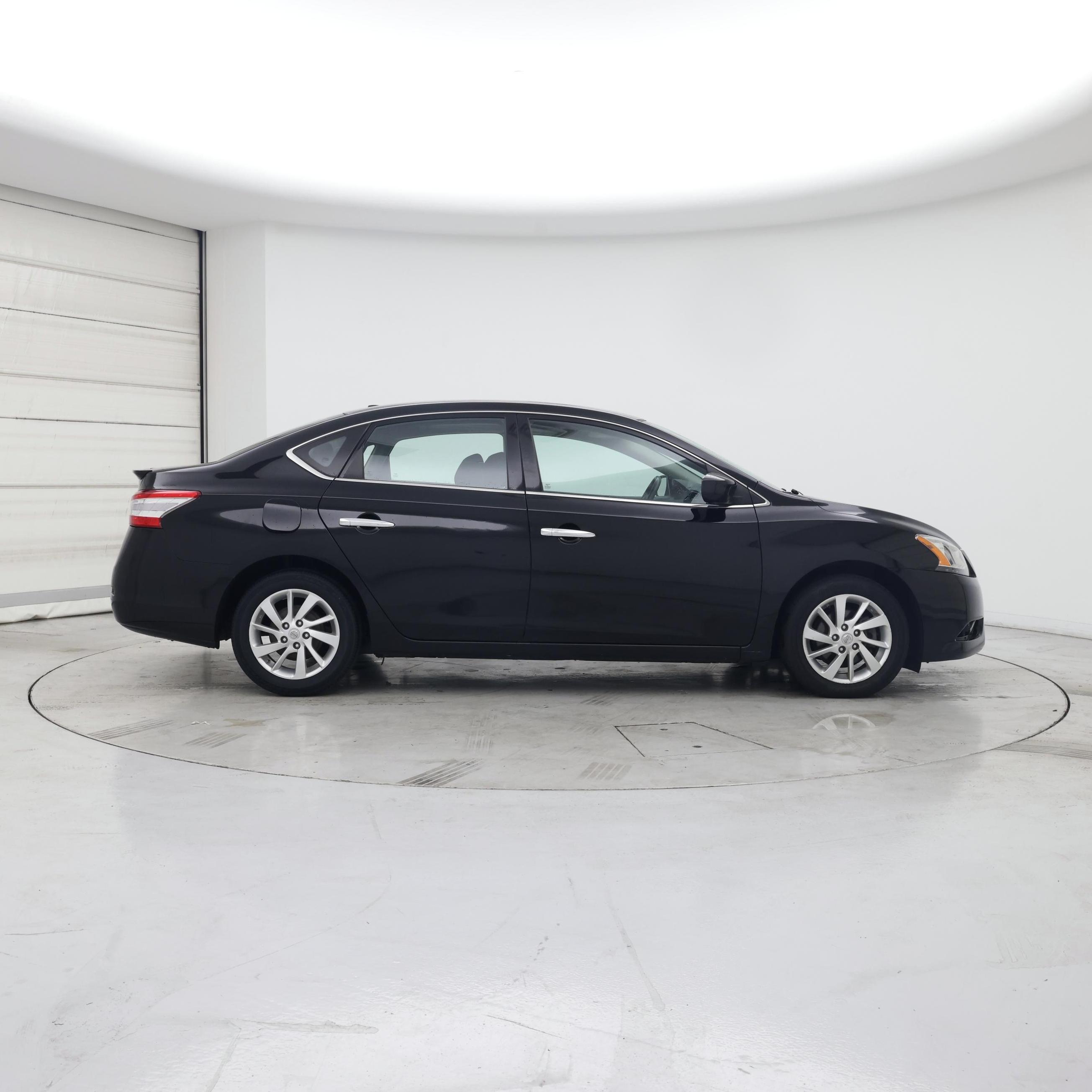 Thumbnail: 2015 Nissan Sentra - 7