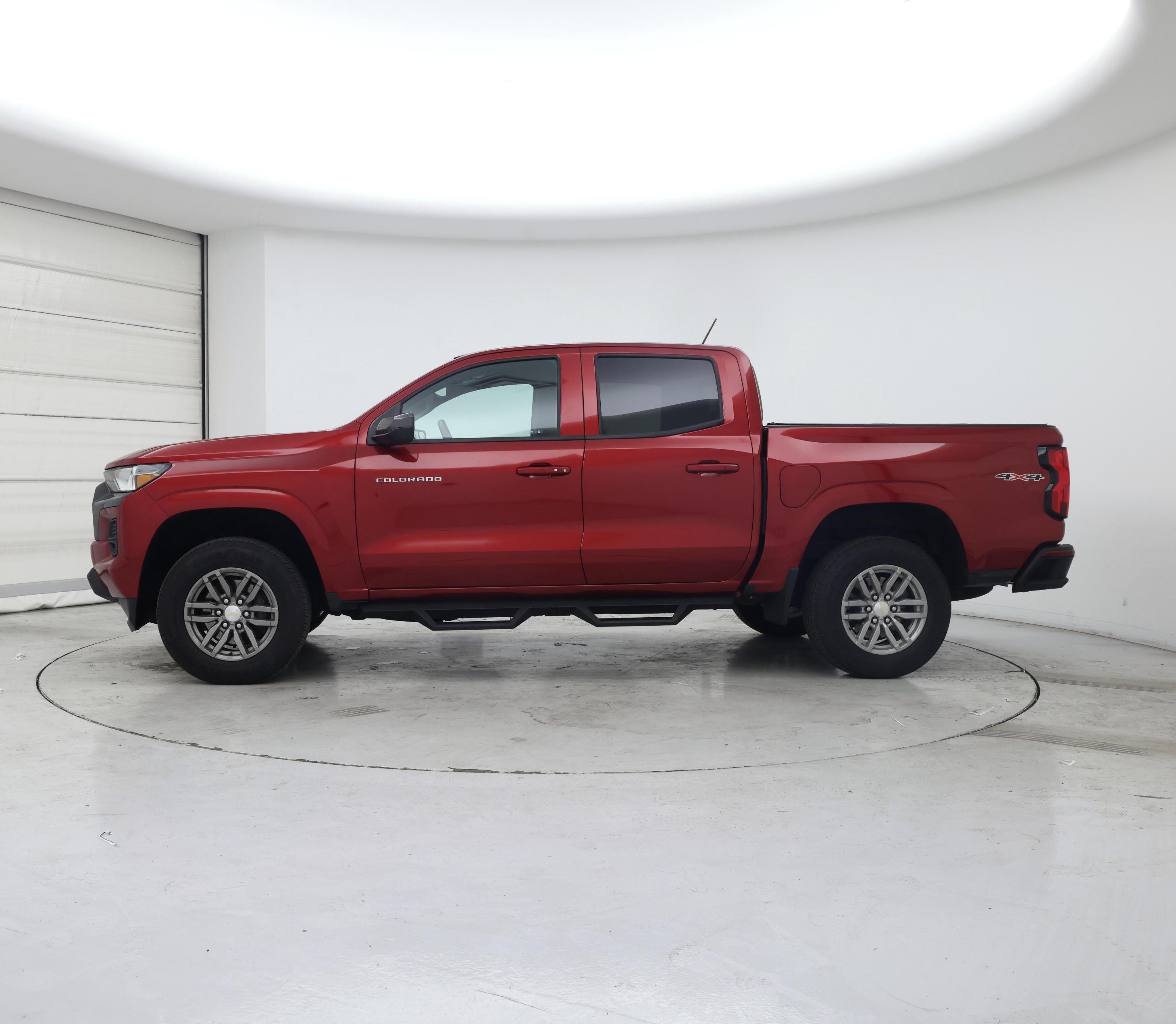 Thumbnail: 2024 Chevrolet Colorado - 3