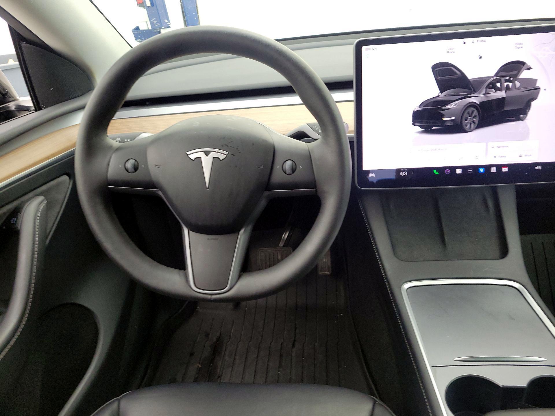 Thumbnail: 2024 Tesla Model Y - 9