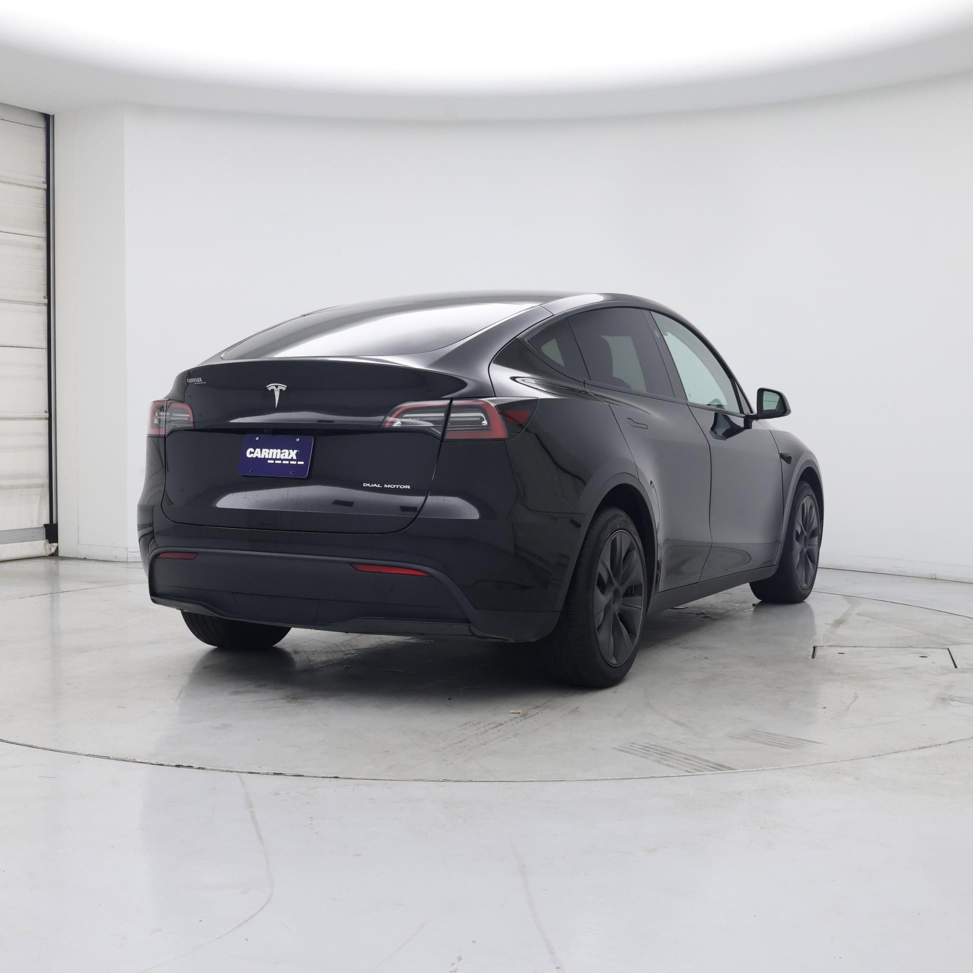 Thumbnail: 2024 Tesla Model Y - 8