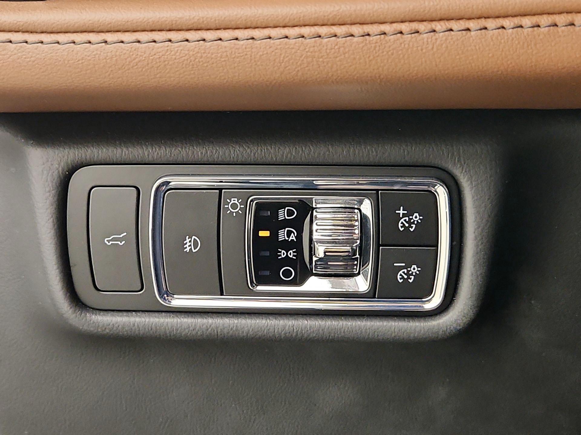 Thumbnail: 2024 Lincoln Aviator - 13