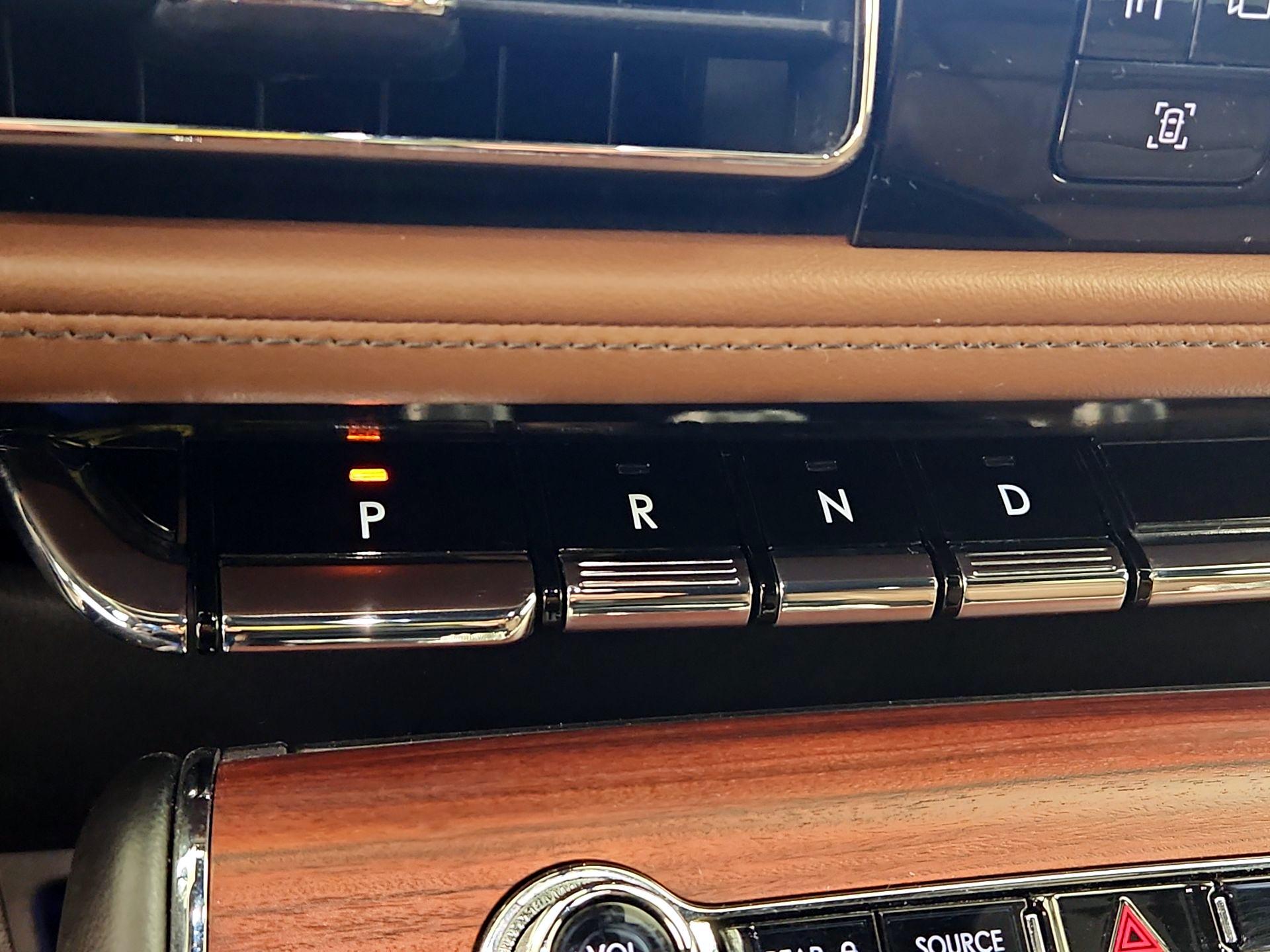 Thumbnail: 2024 Lincoln Aviator - 18