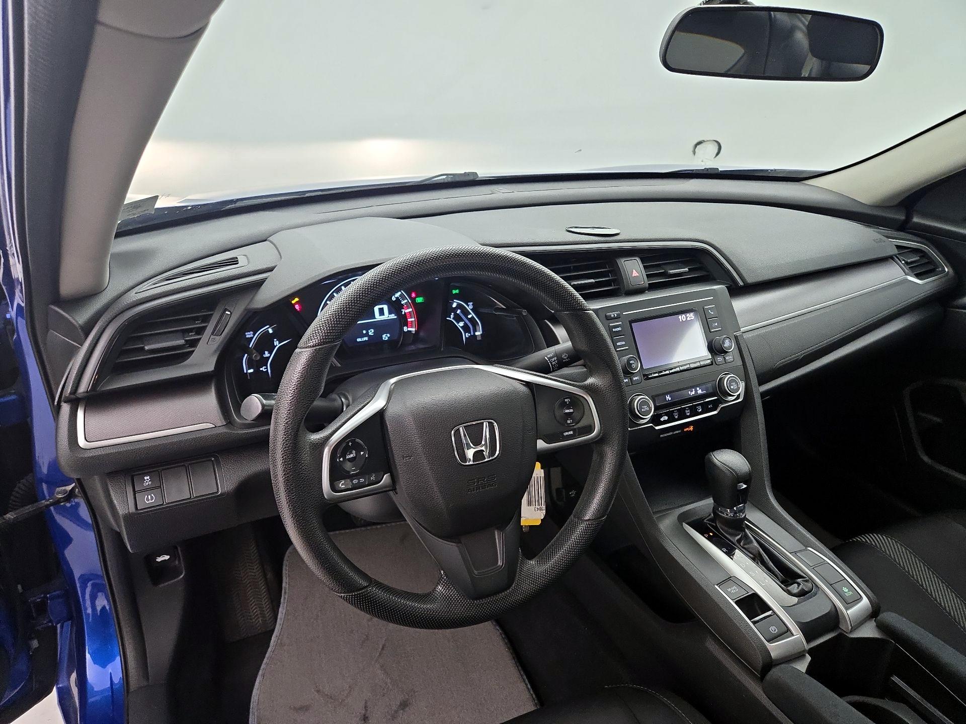 Thumbnail: 2016 Honda Civic - 9