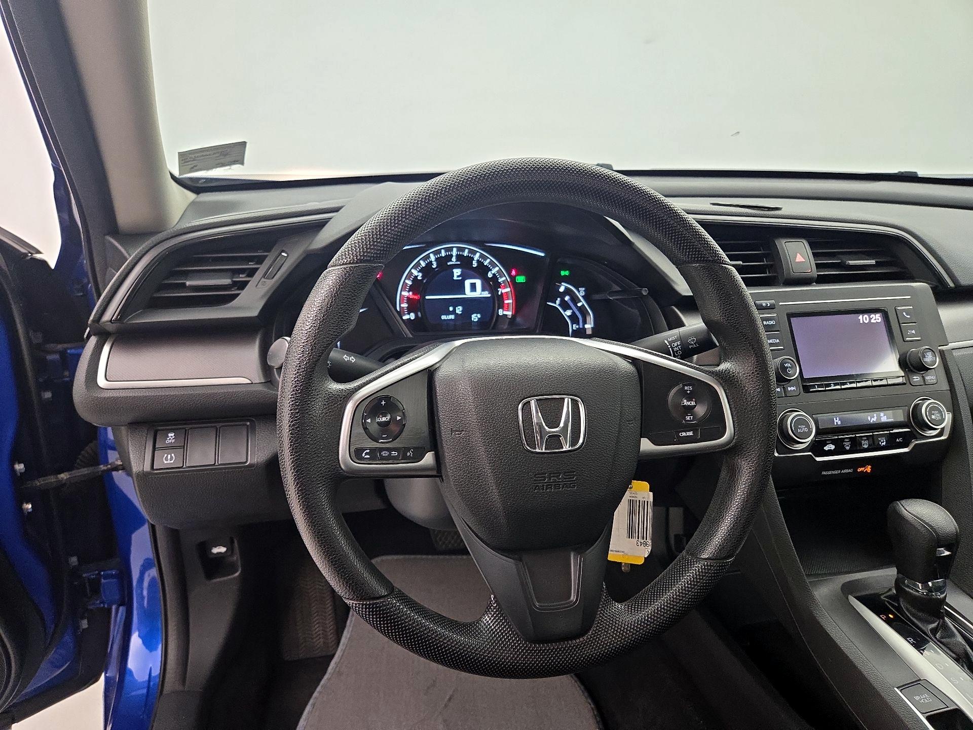 Thumbnail: 2016 Honda Civic - 10