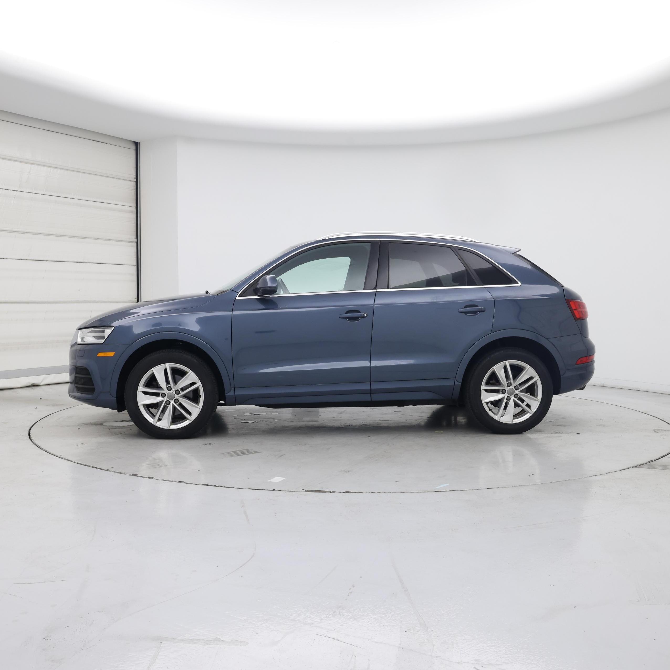 Thumbnail: 2016 Audi Q3 - 3