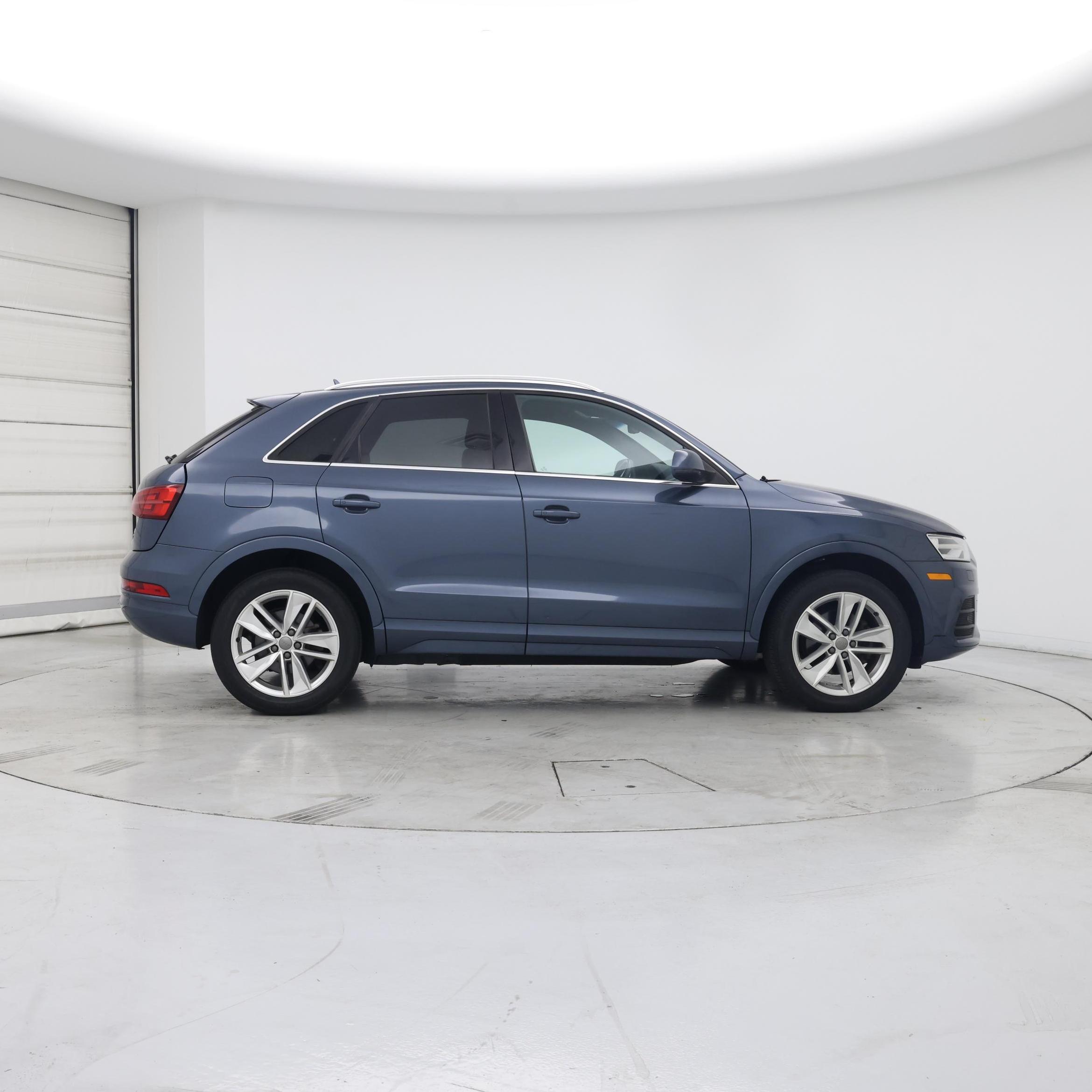 Thumbnail: 2016 Audi Q3 - 7
