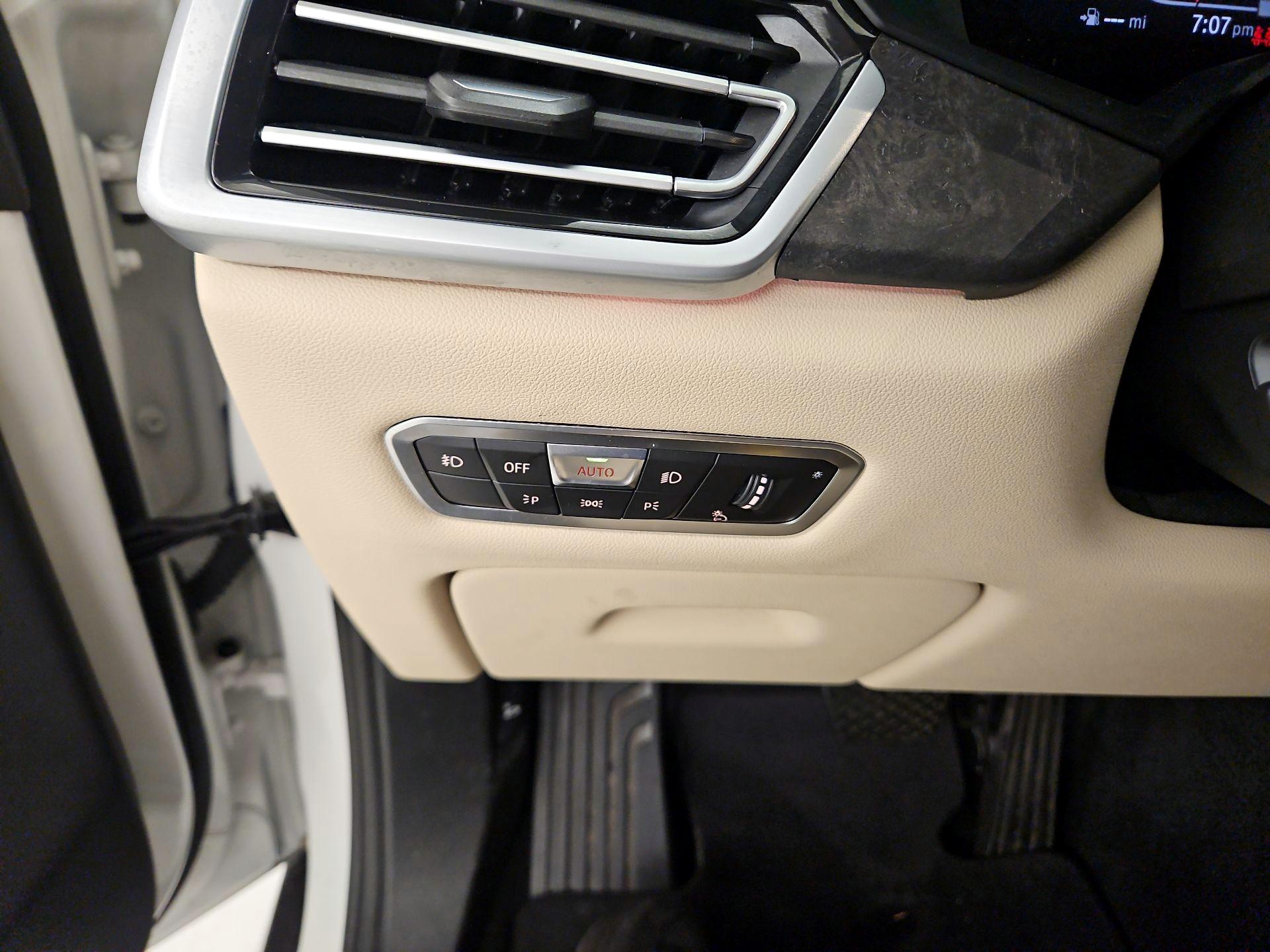Thumbnail: 2021 BMW X5 - 13