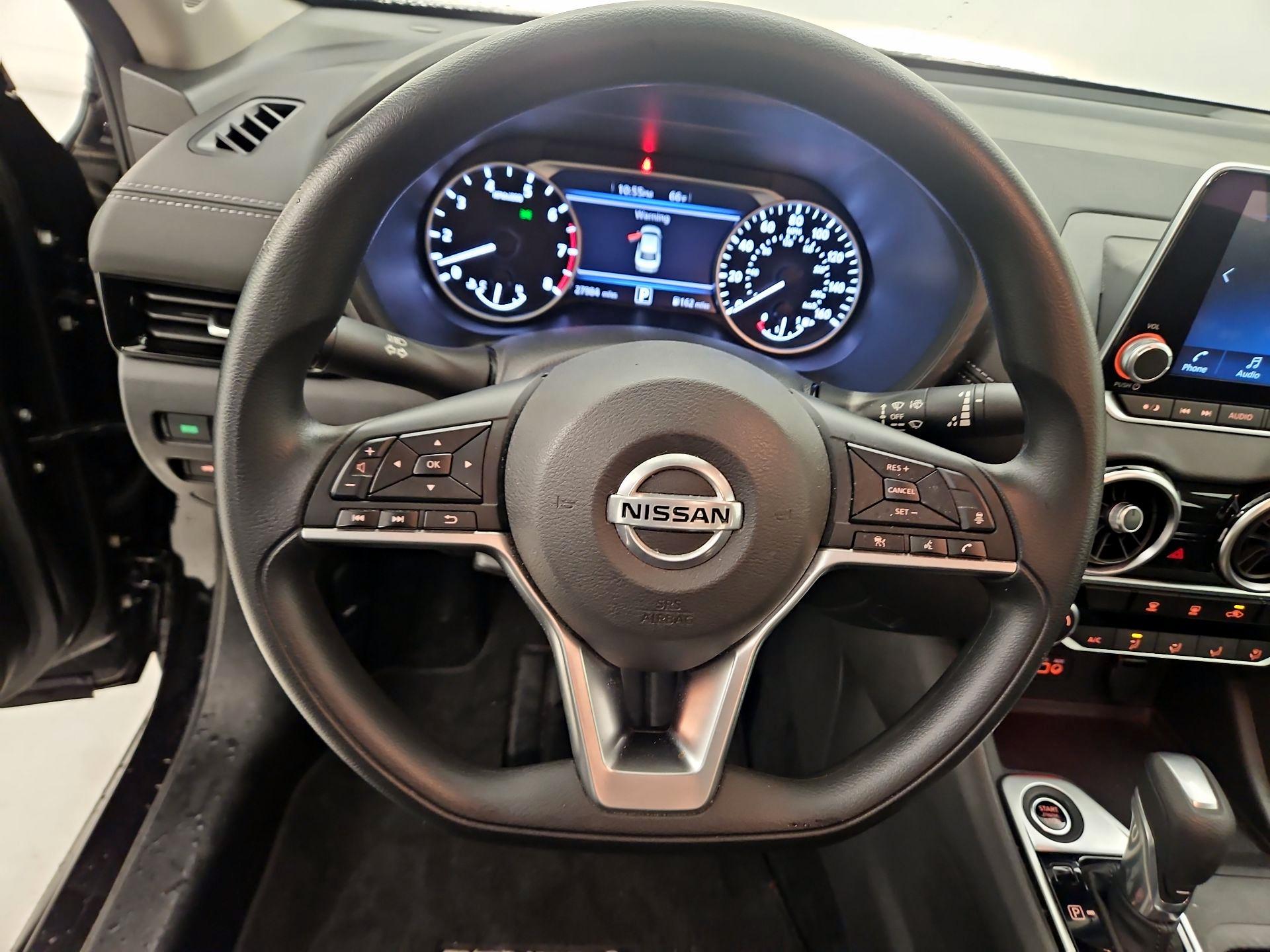 Thumbnail: 2023 Nissan Sentra - 10