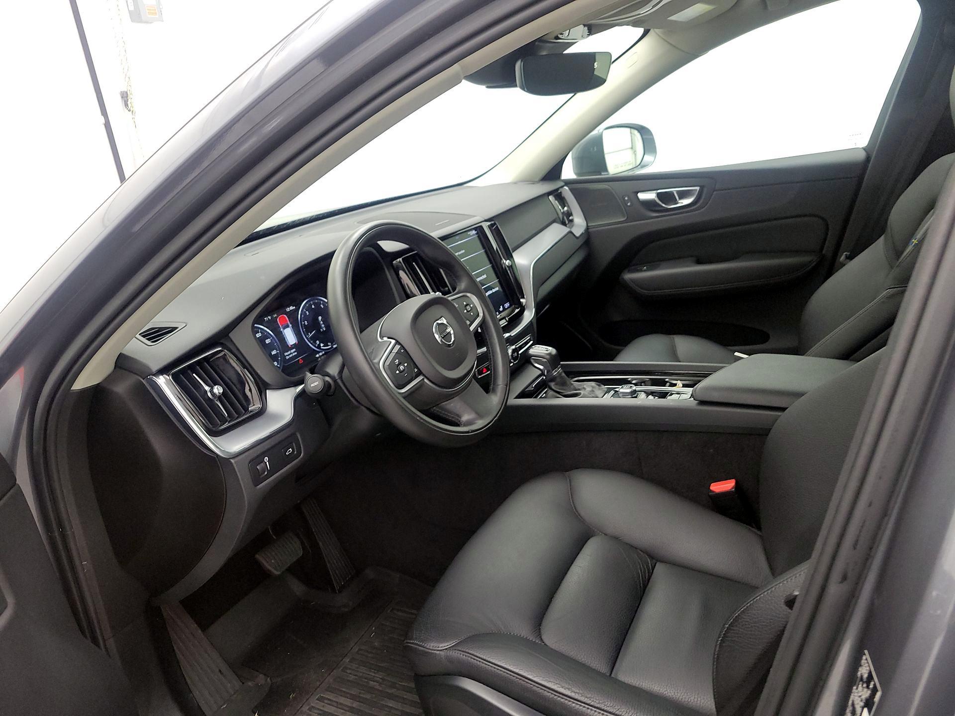 Thumbnail: 2019 Volvo XC60 - 11