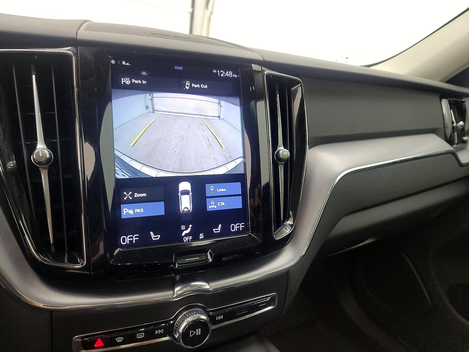 Thumbnail: 2019 Volvo XC60 - 14
