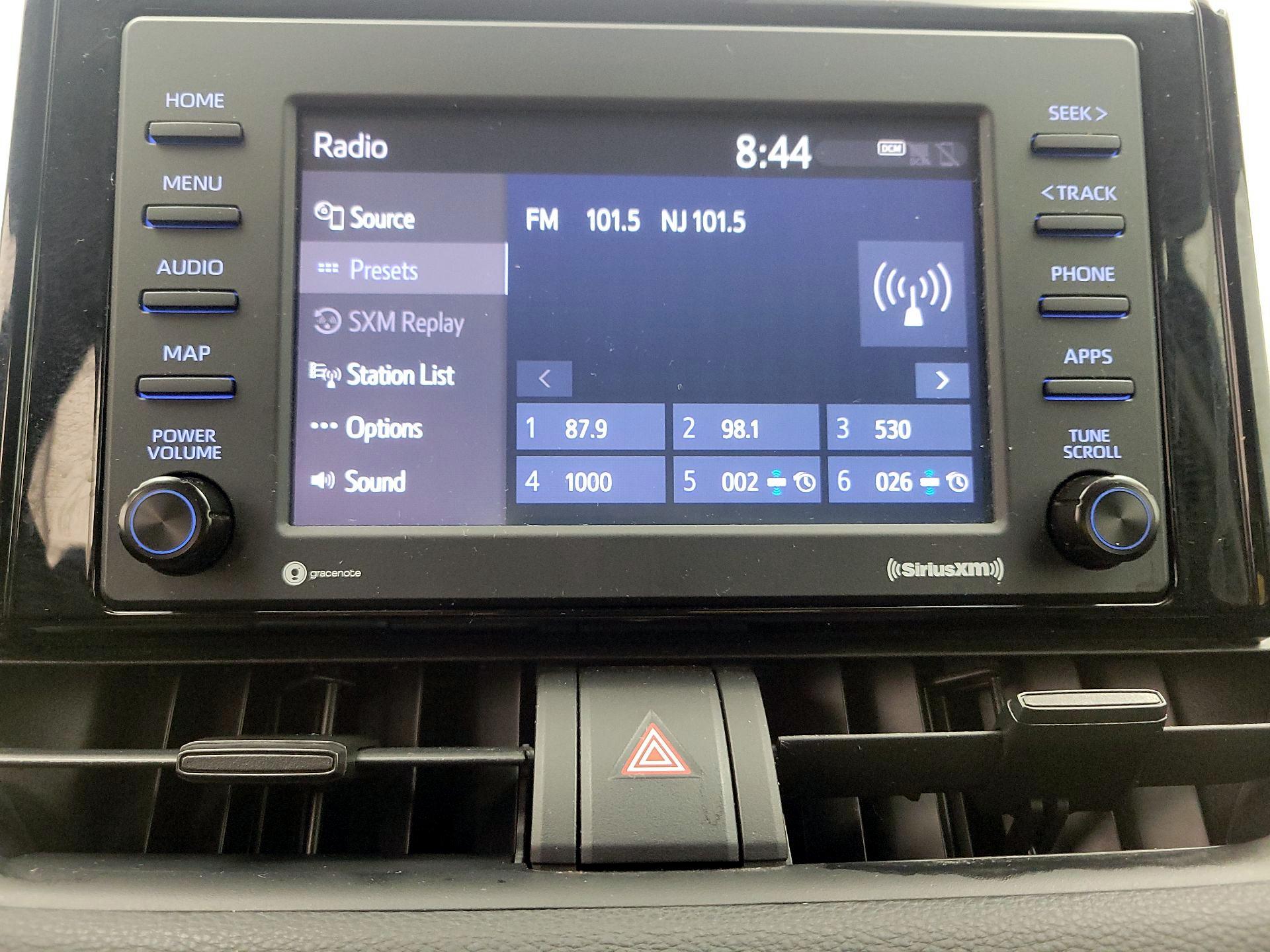 Thumbnail: 2021 Toyota RAV4 - 15