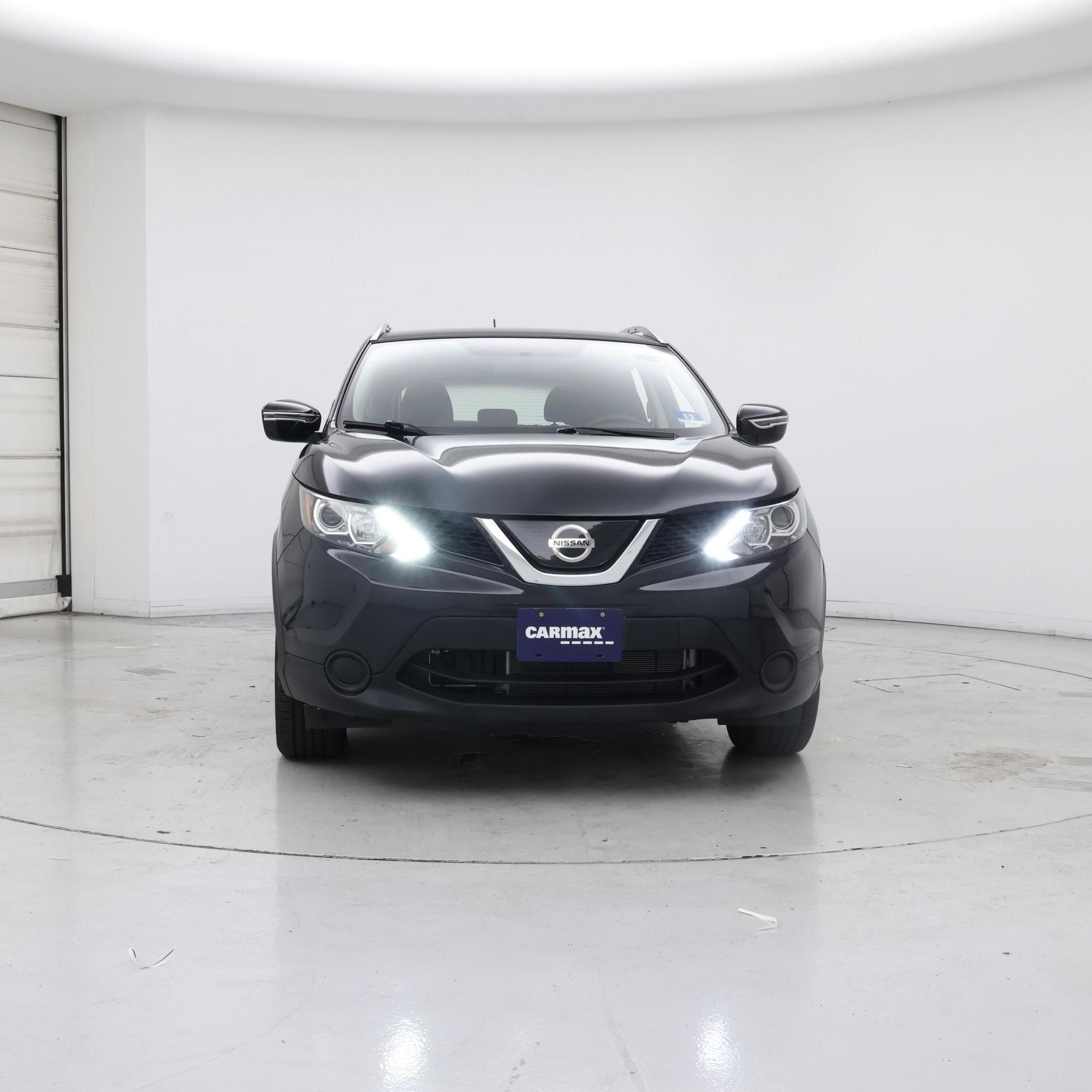 Thumbnail: 2018 Nissan Rogue Sport - 5