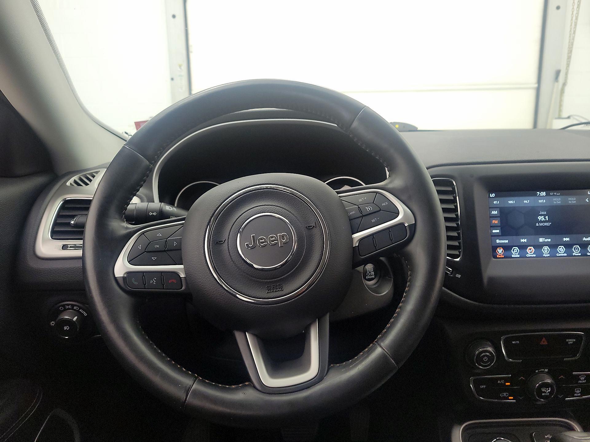 Thumbnail: 2019 Jeep Compass - 10