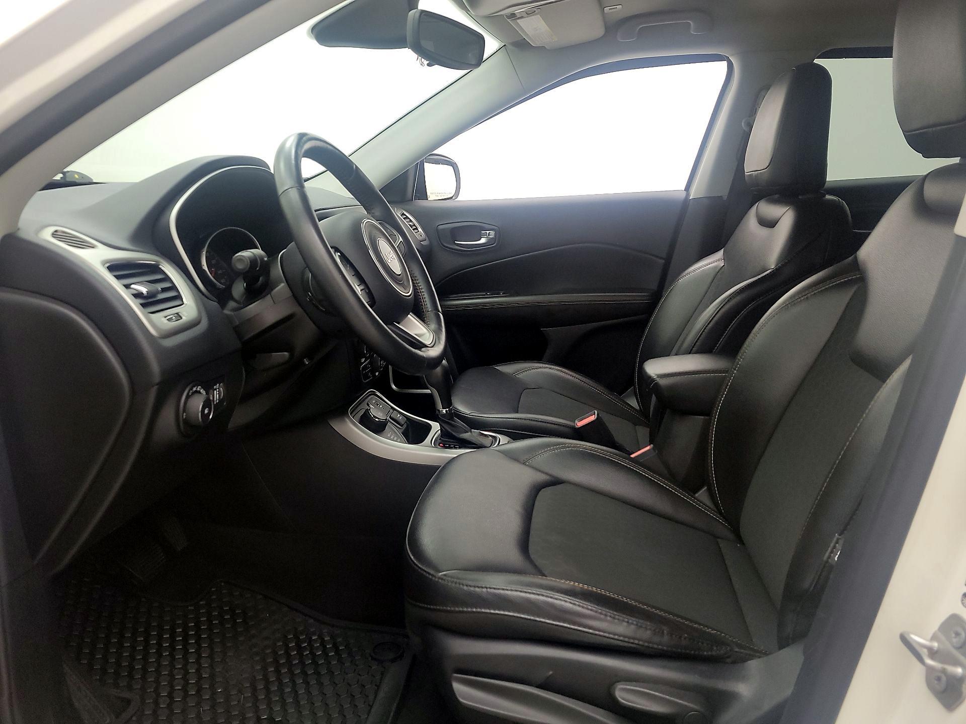 Thumbnail: 2019 Jeep Compass - 11