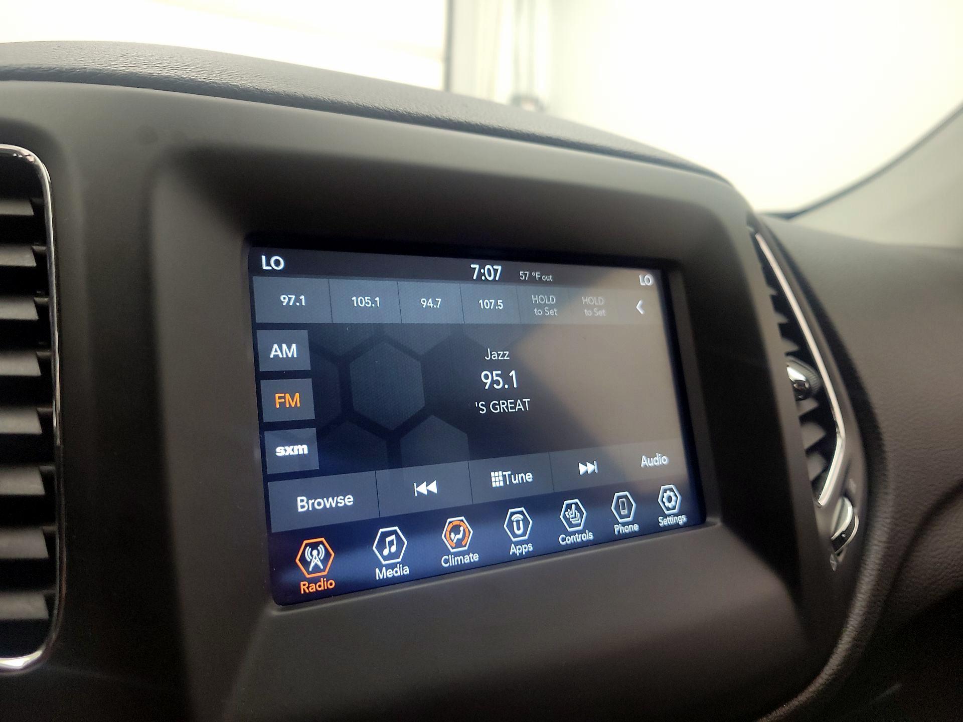 Thumbnail: 2019 Jeep Compass - 14