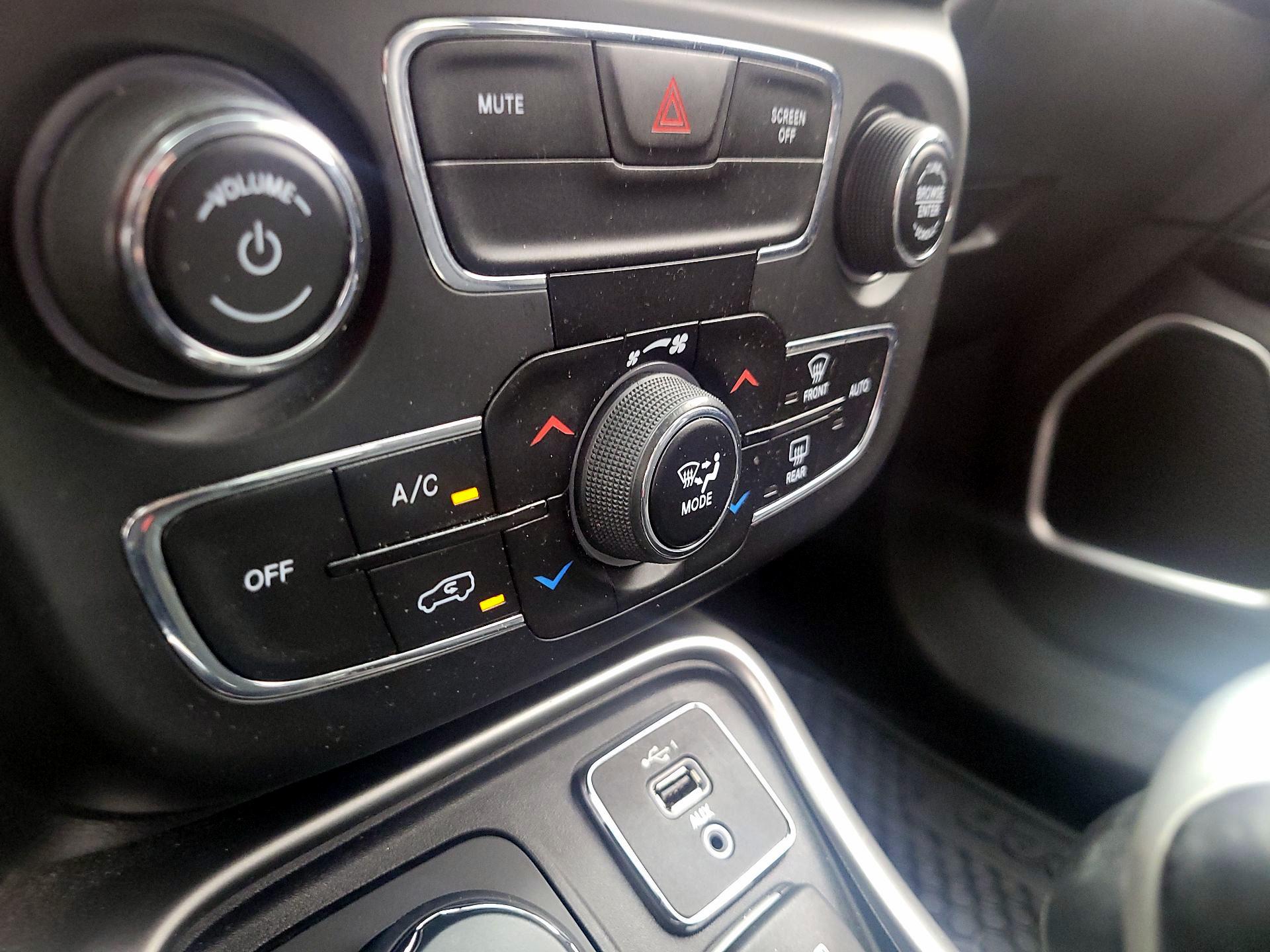 Thumbnail: 2019 Jeep Compass - 15