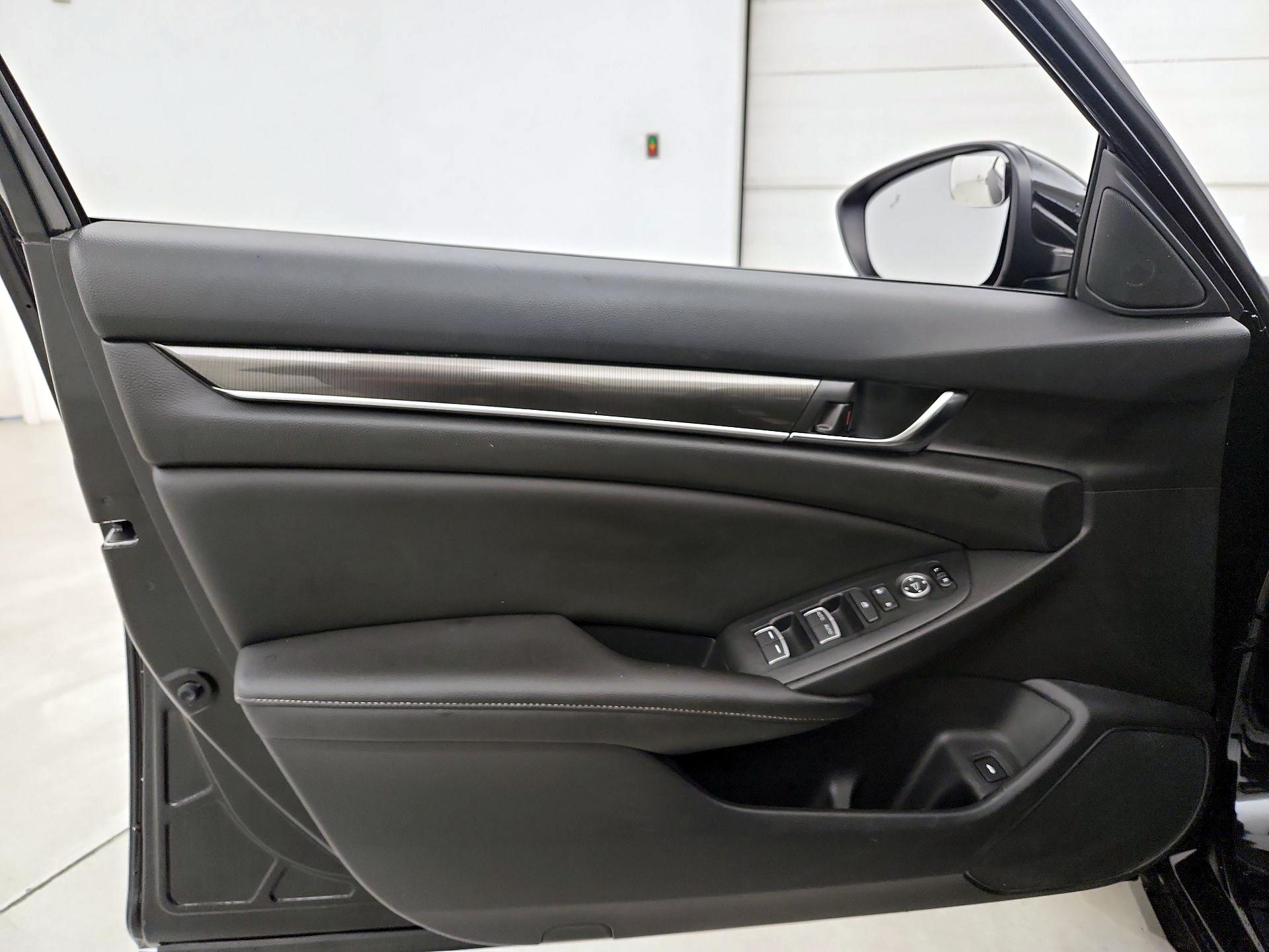 Thumbnail: 2020 Honda Accord - 12