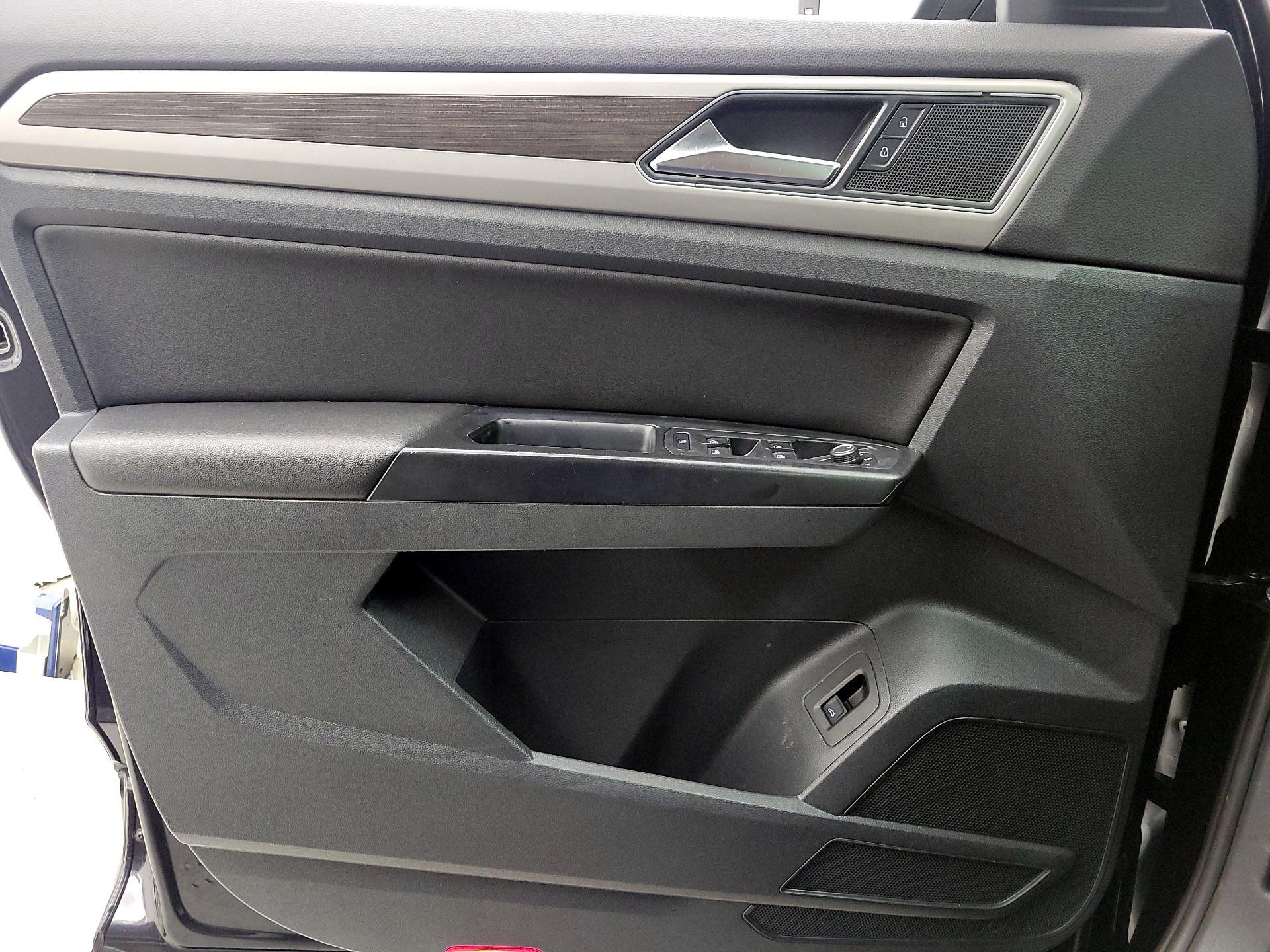 Thumbnail: 2019 Volkswagen Atlas - 12