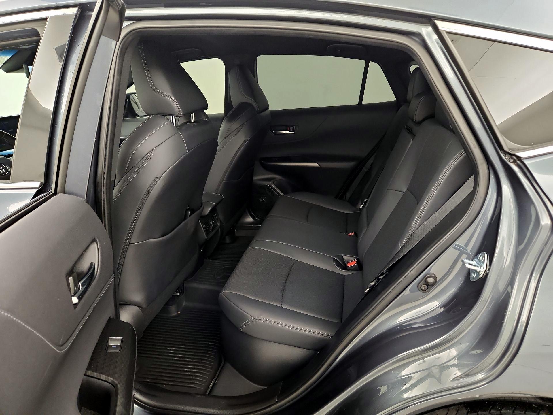 Thumbnail: 2022 Toyota Venza - 20