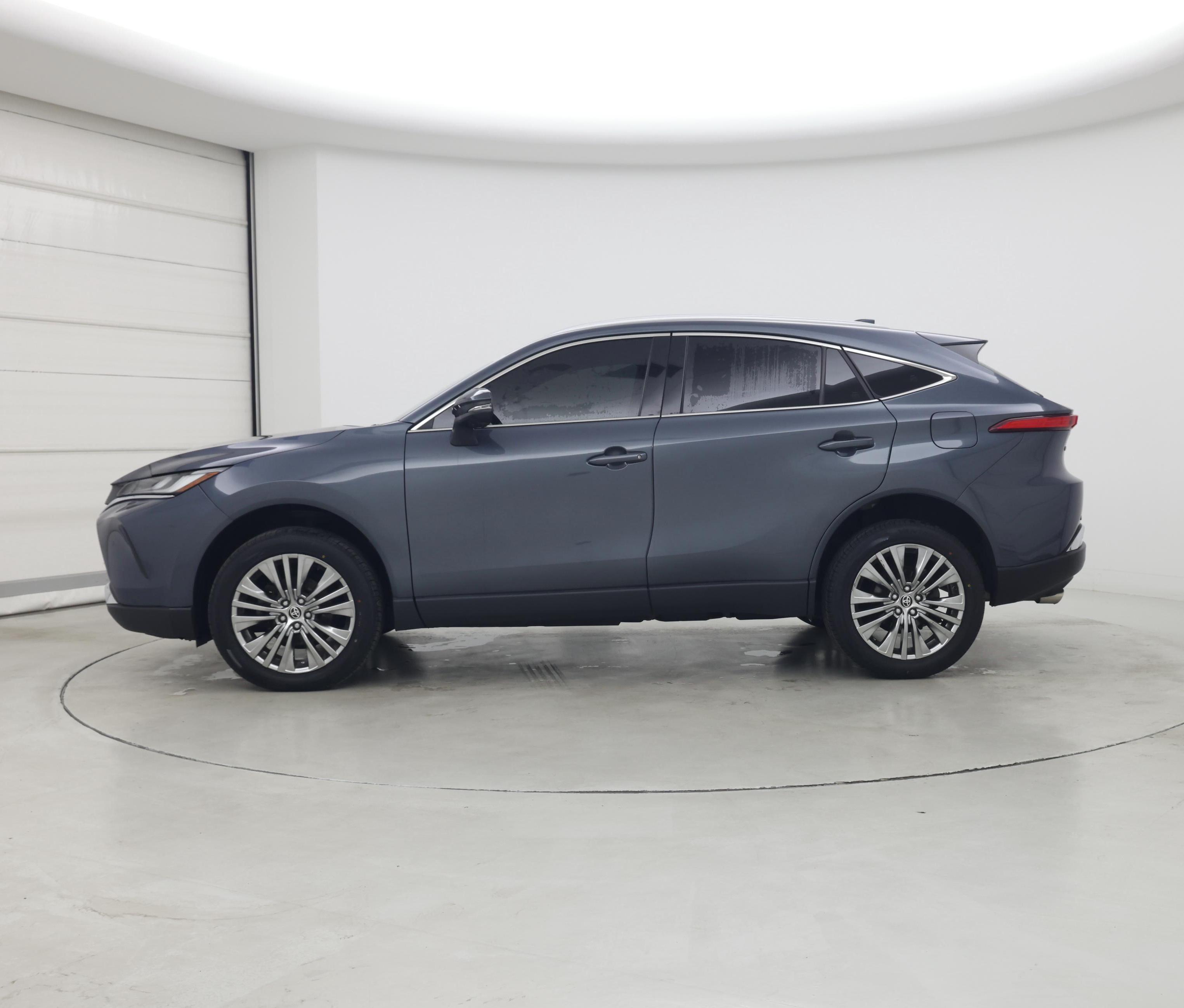 Thumbnail: 2022 Toyota Venza - 3