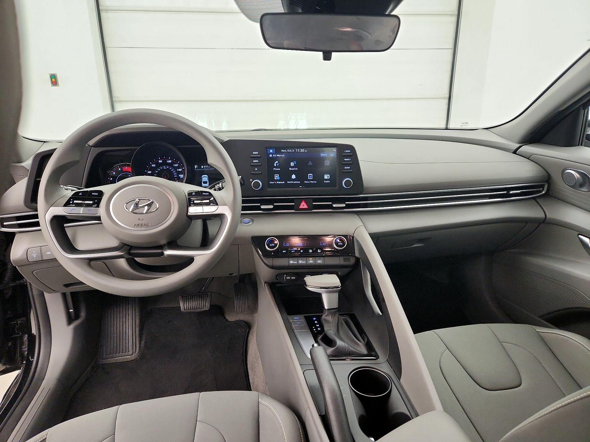 Thumbnail: 2023 Hyundai Elantra - 9