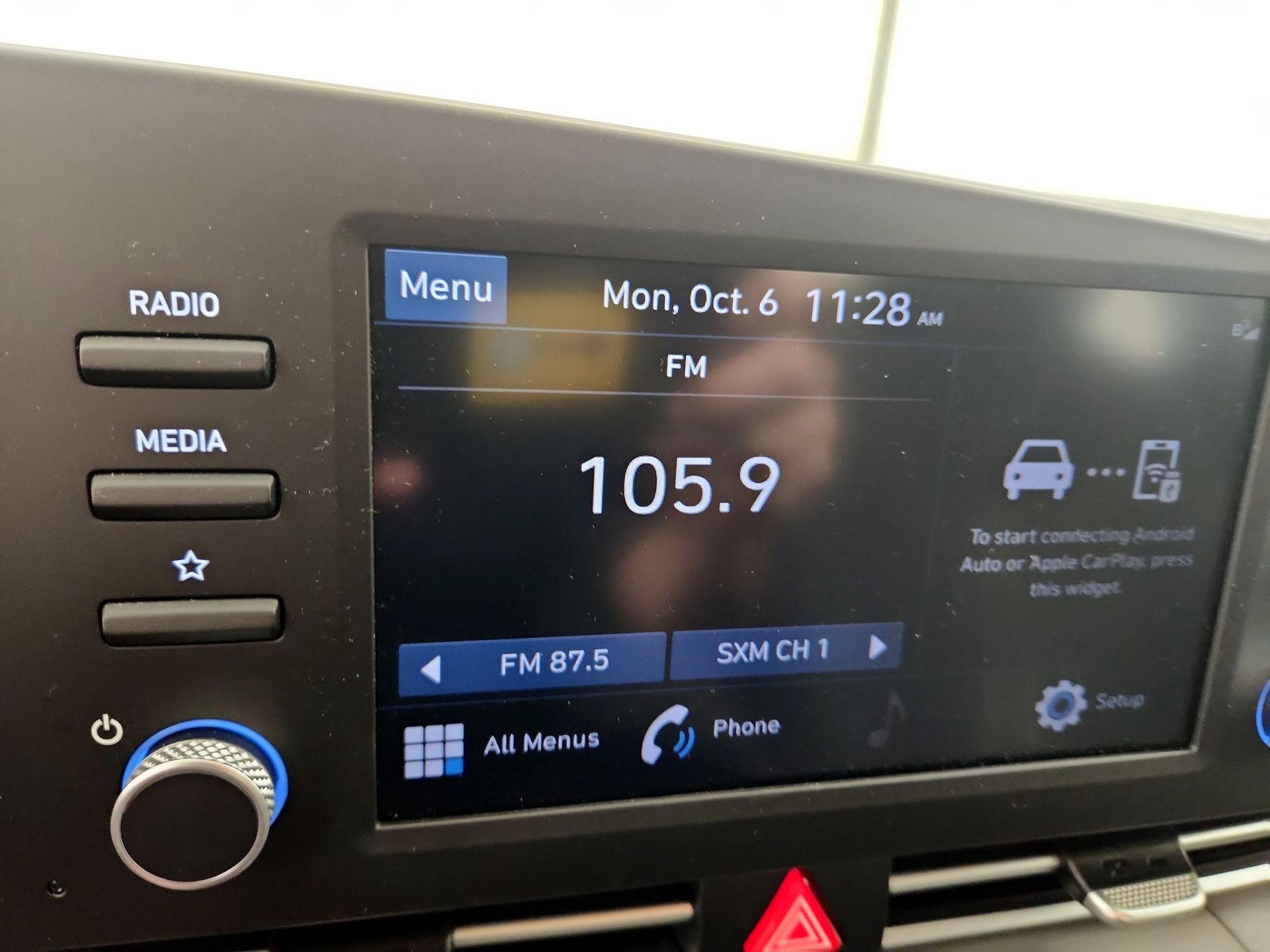 Thumbnail: 2023 Hyundai Elantra - 15