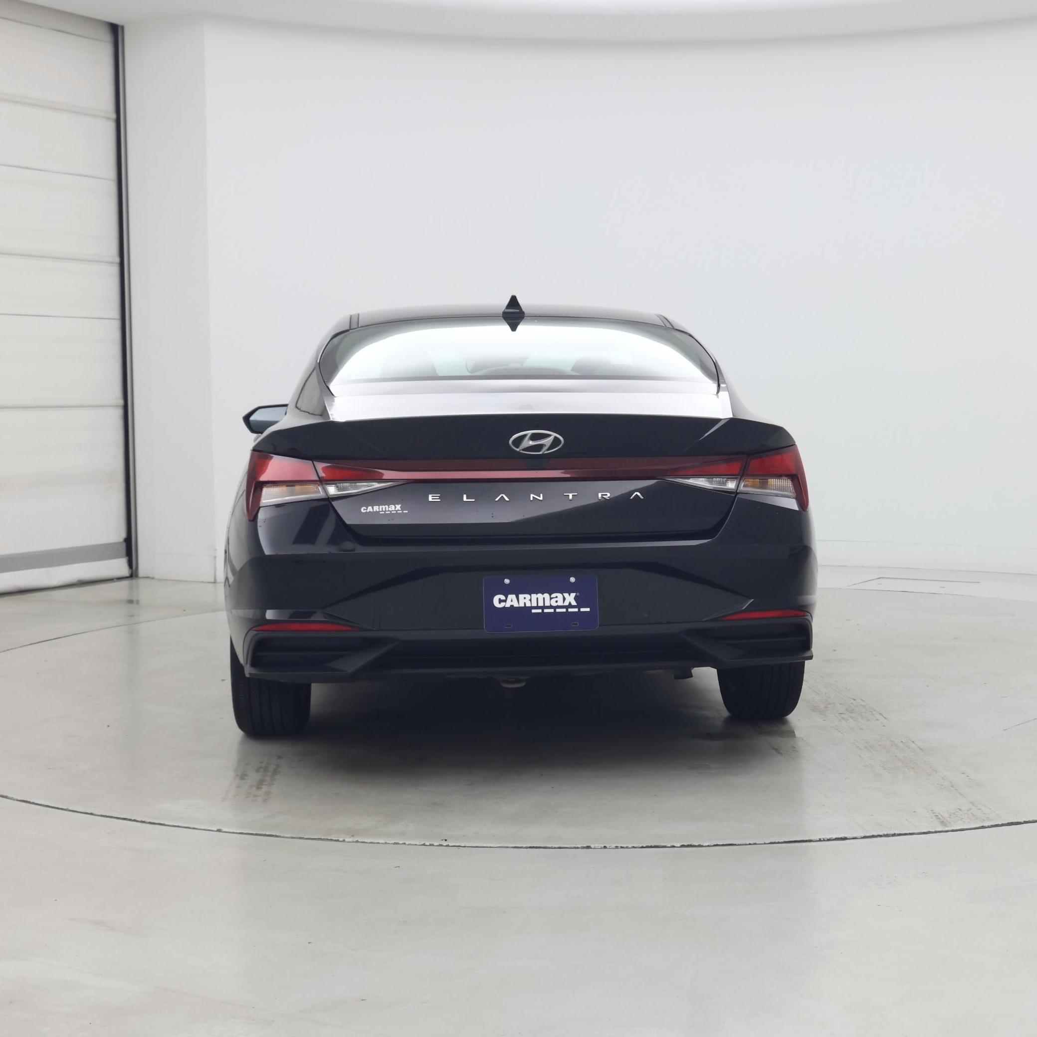 Thumbnail: 2023 Hyundai Elantra - 6