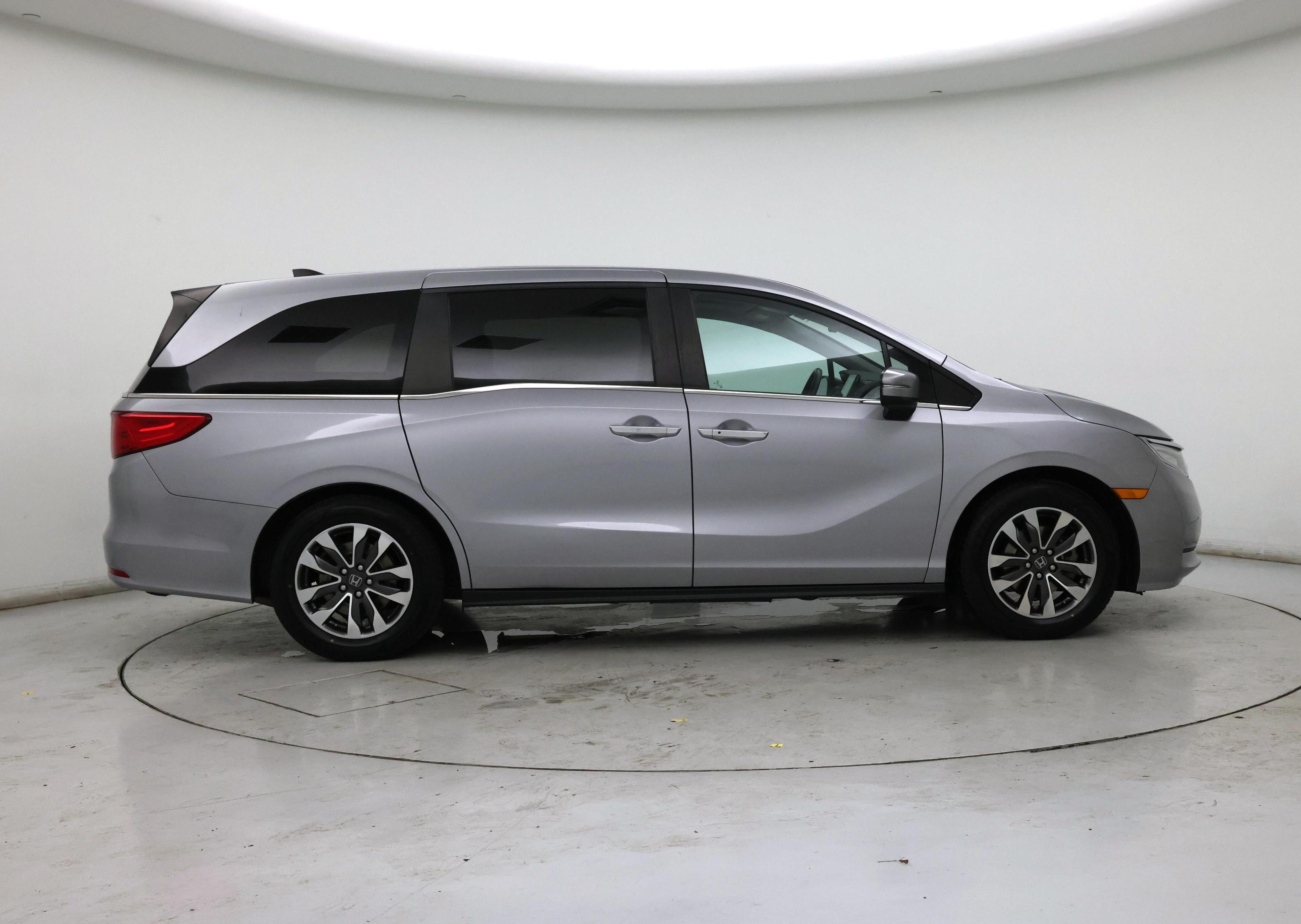 Thumbnail: 2021 Honda Odyssey - 7