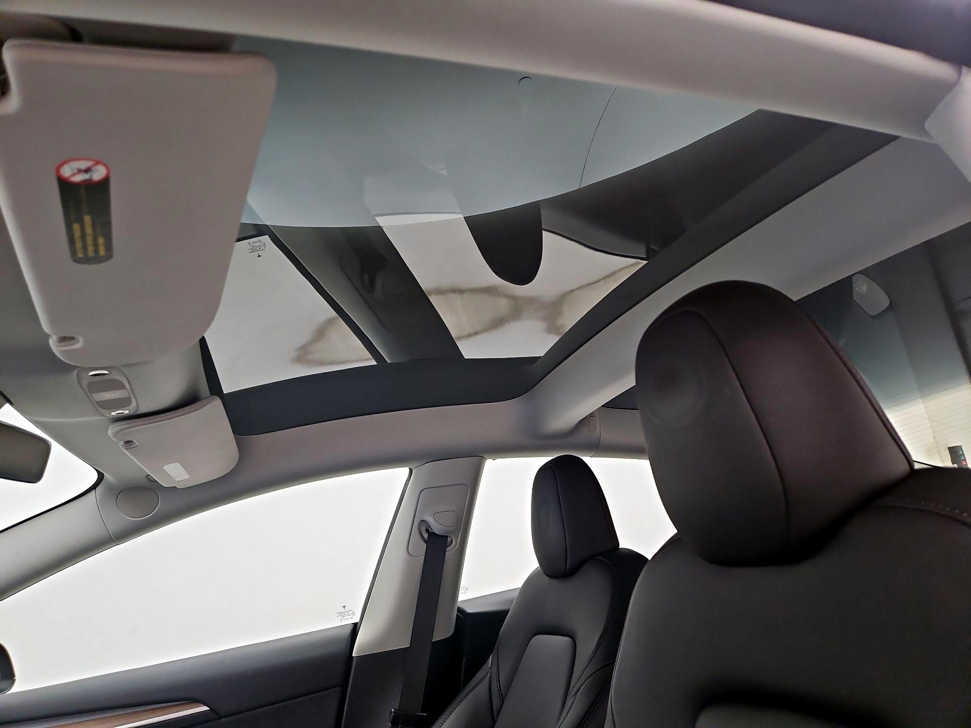 Thumbnail: 2023 Tesla Model 3 - 18