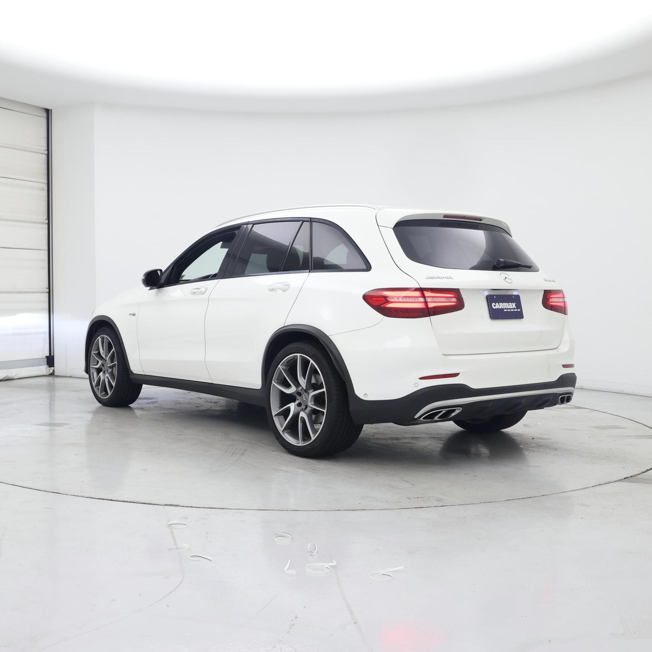Thumbnail: 2017 Mercedes-Benz GLC - 2