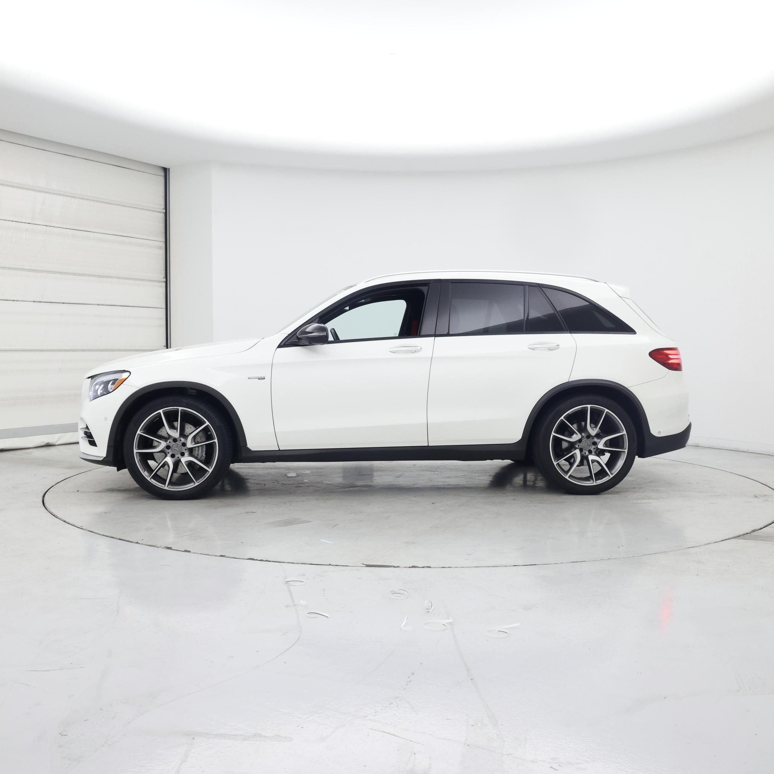 Thumbnail: 2017 Mercedes-Benz GLC - 3