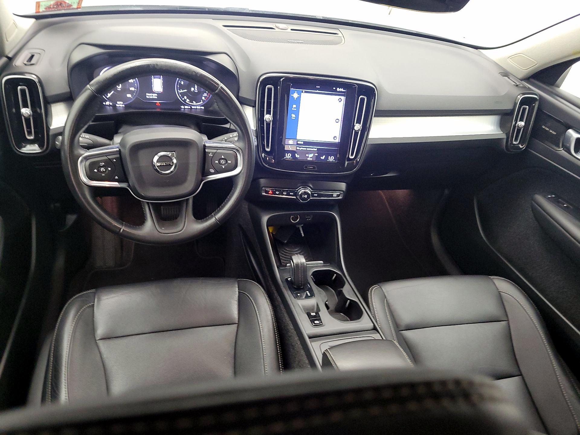 Thumbnail: 2019 Volvo XC40 - 9