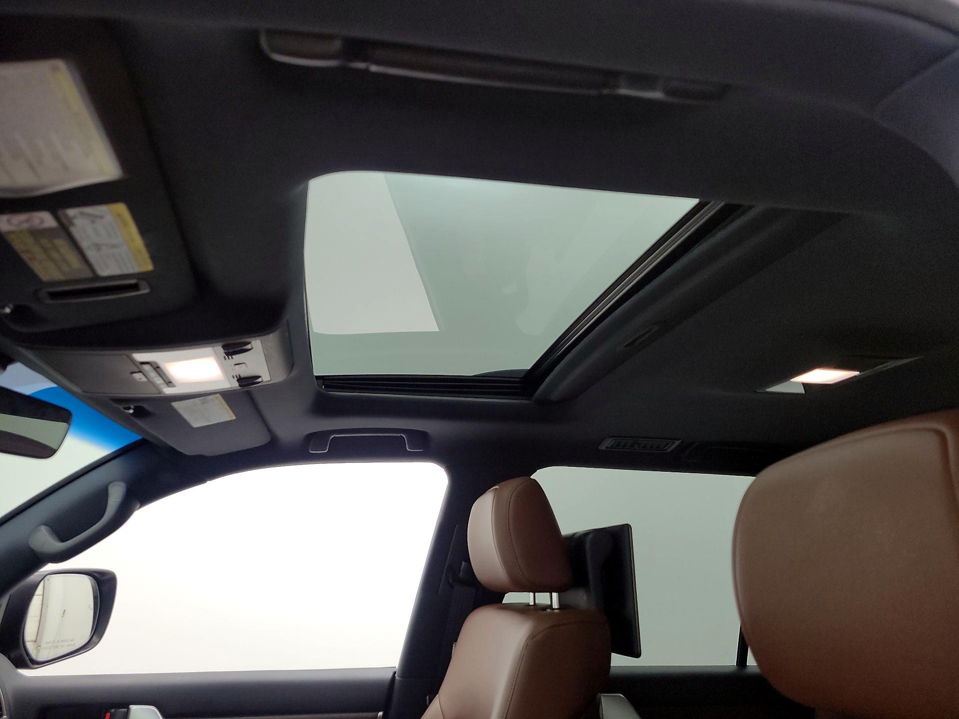 Thumbnail: 2016 Toyota Land Cruiser - 19