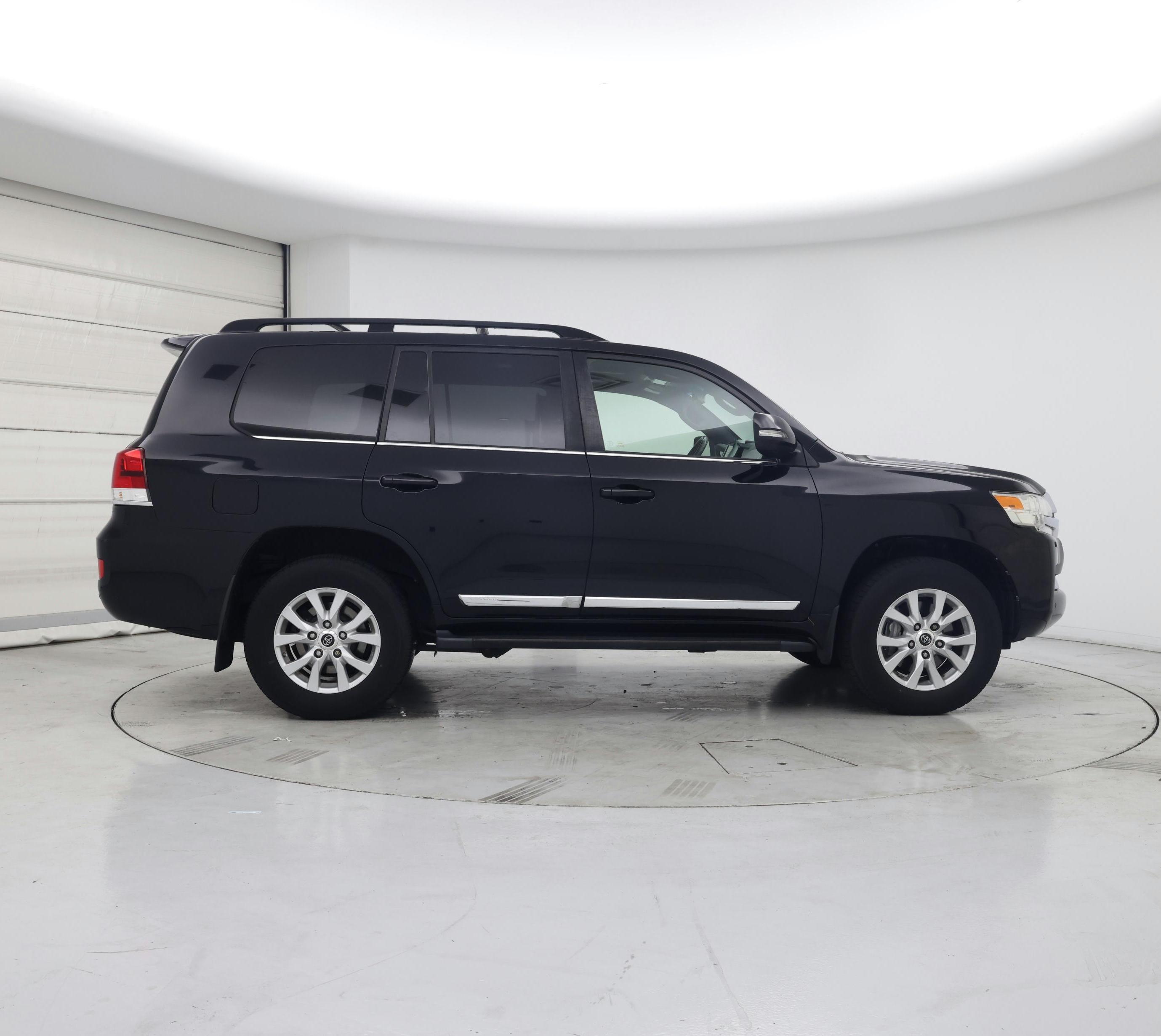 Thumbnail: 2016 Toyota Land Cruiser - 7
