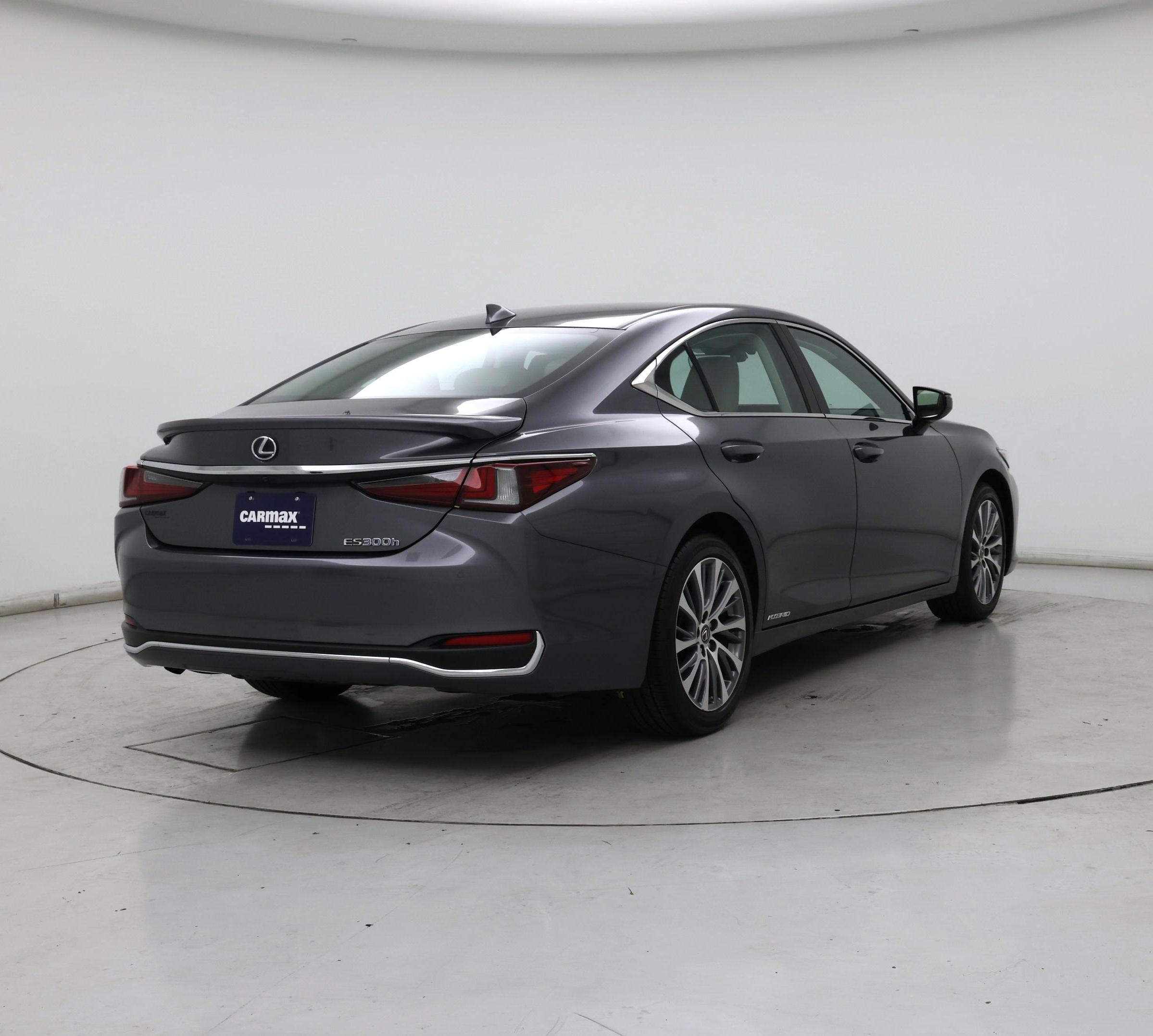 Thumbnail: 2020 Lexus ES - 8
