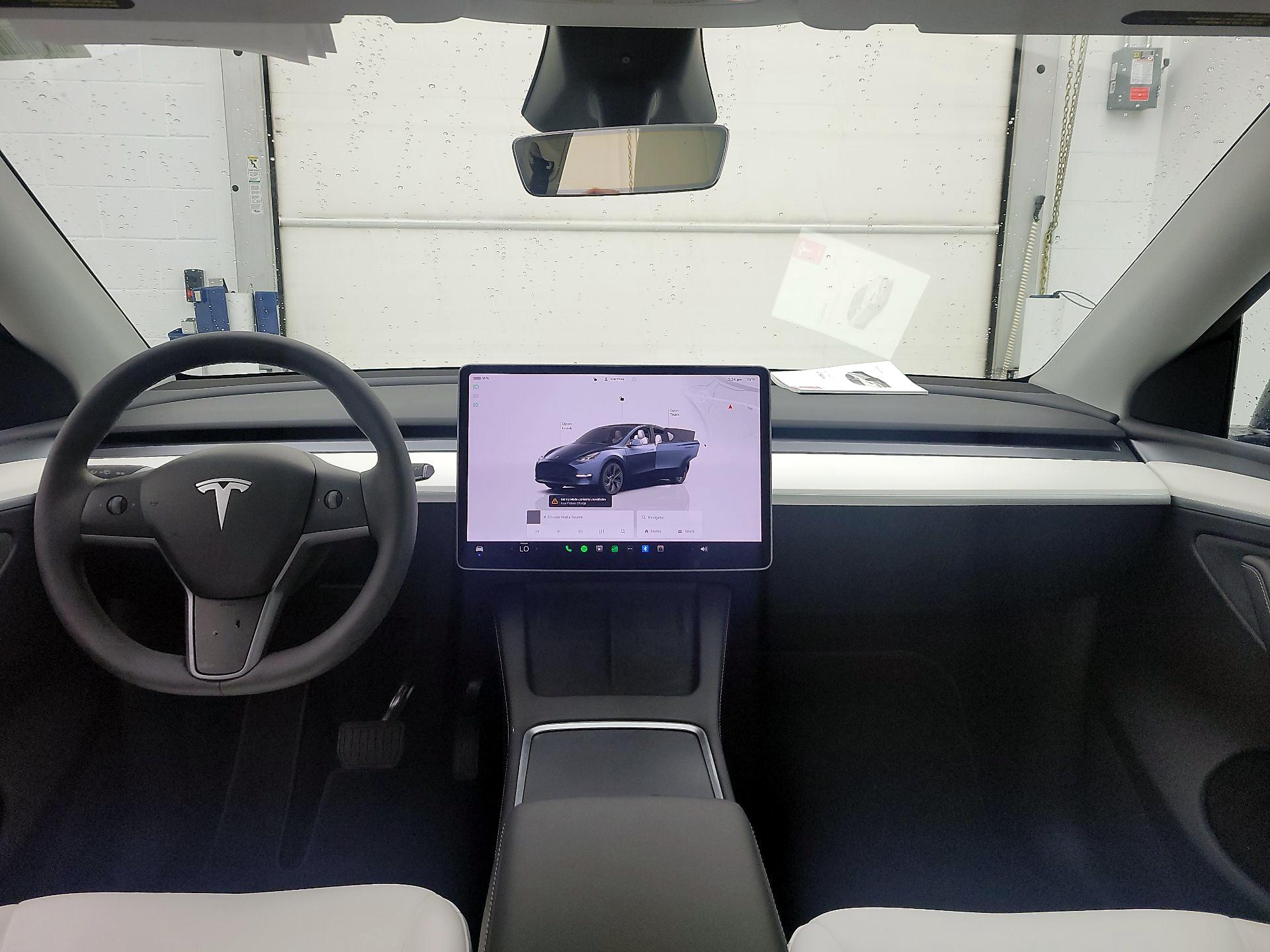 Thumbnail: 2024 Tesla Model Y - 11