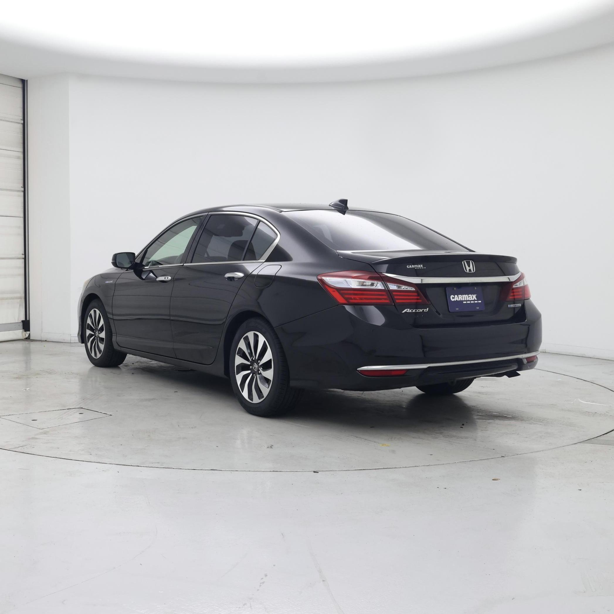 Thumbnail: 2017 Honda Accord - 2