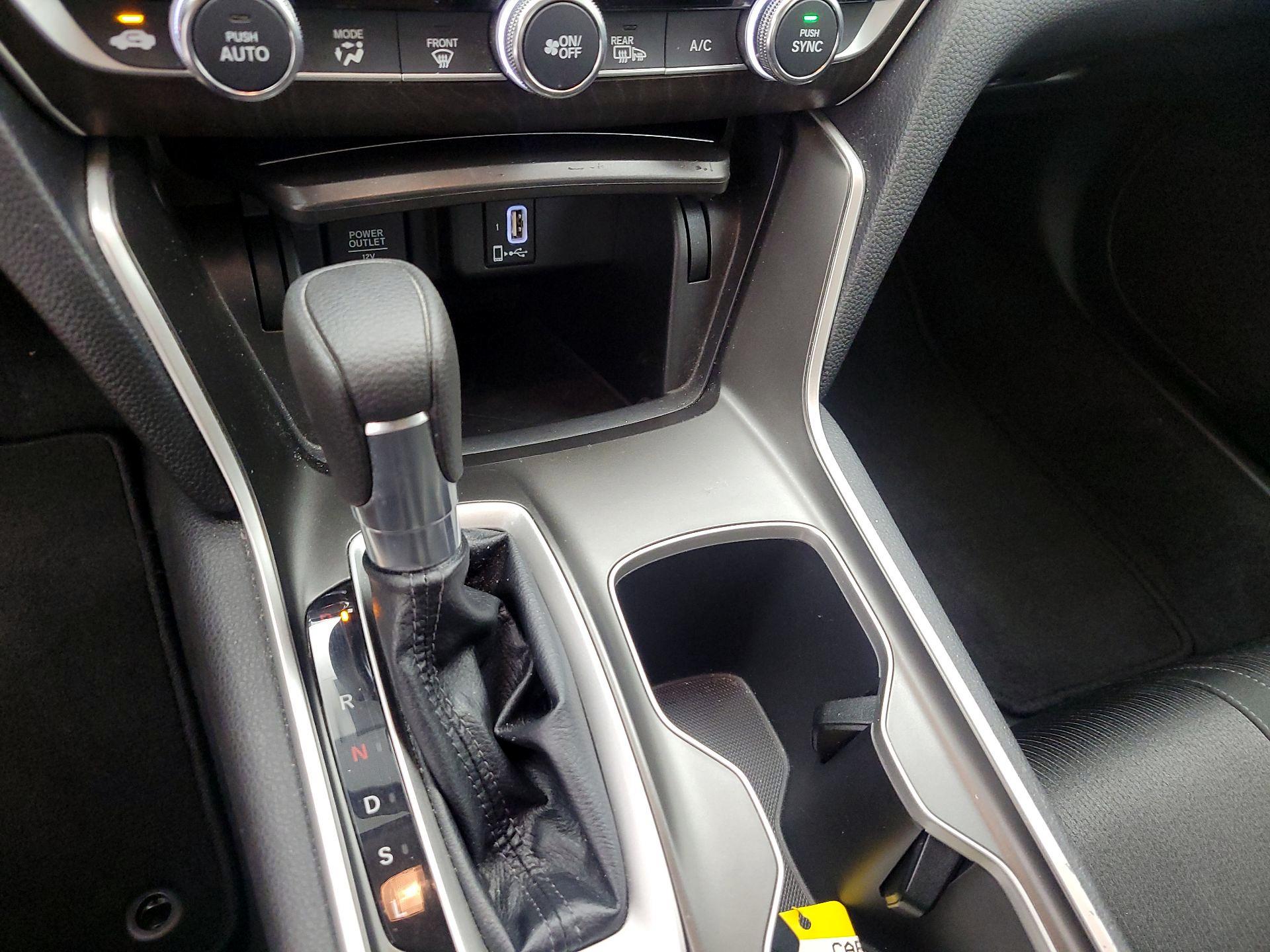 Thumbnail: 2019 Honda Accord - 17