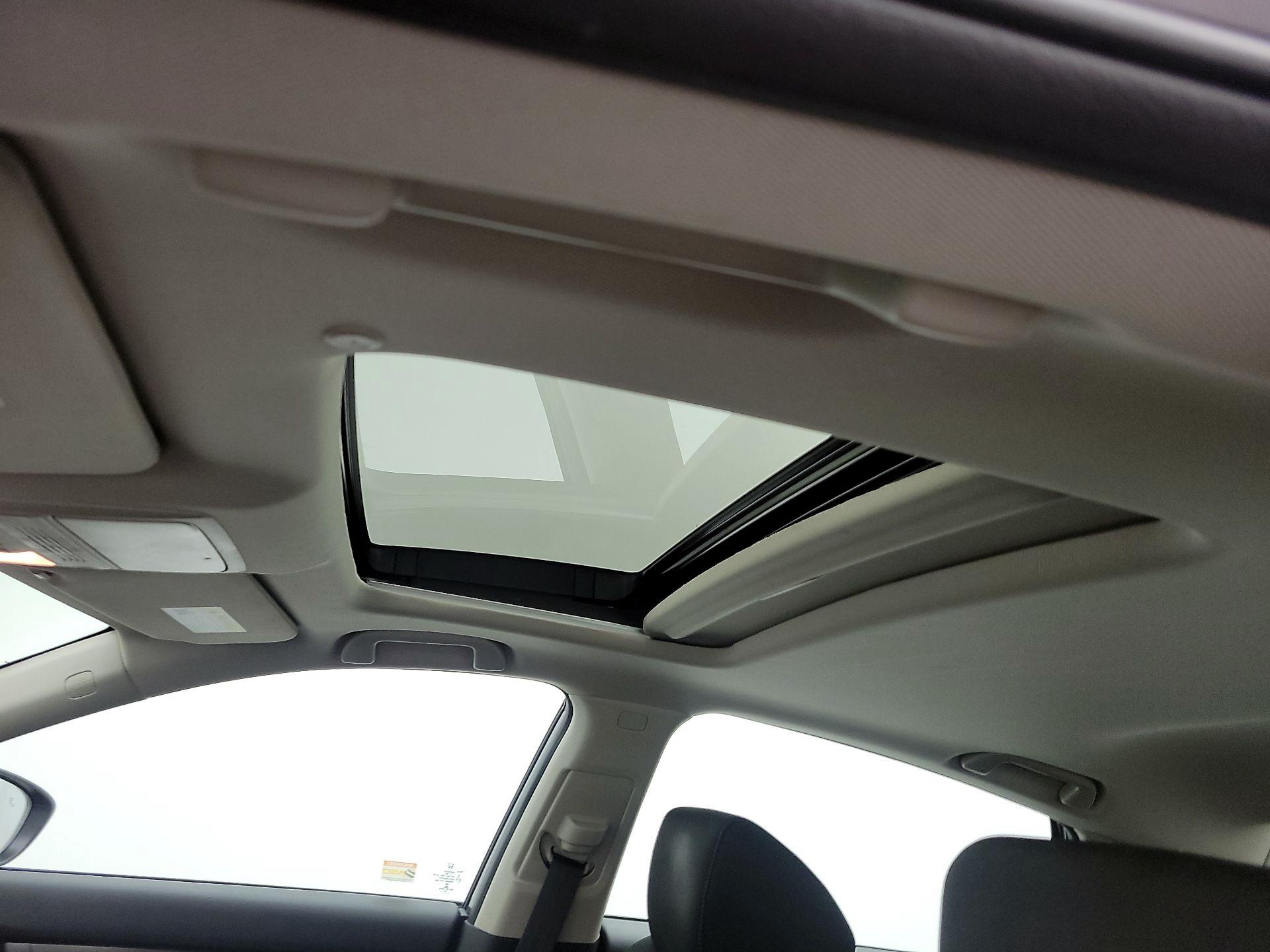 Thumbnail: 2019 Honda Accord - 19