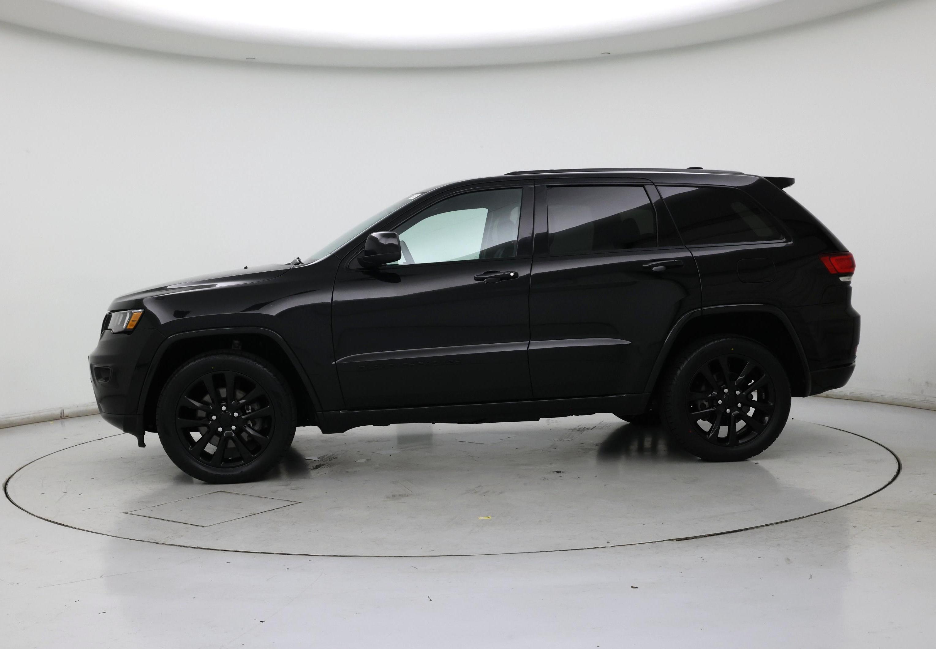 Thumbnail: 2021 Jeep Grand Cherokee - 3