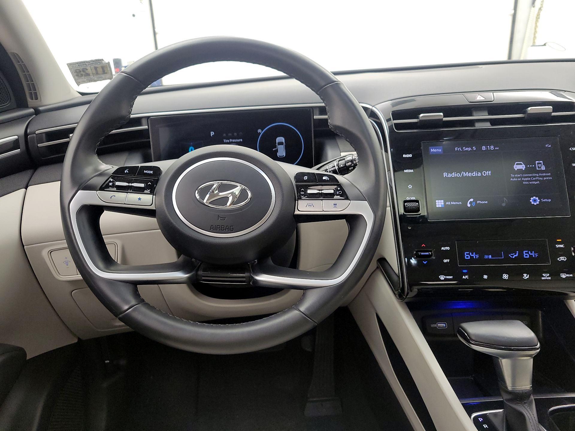 Thumbnail: 2023 Hyundai Tucson - 10